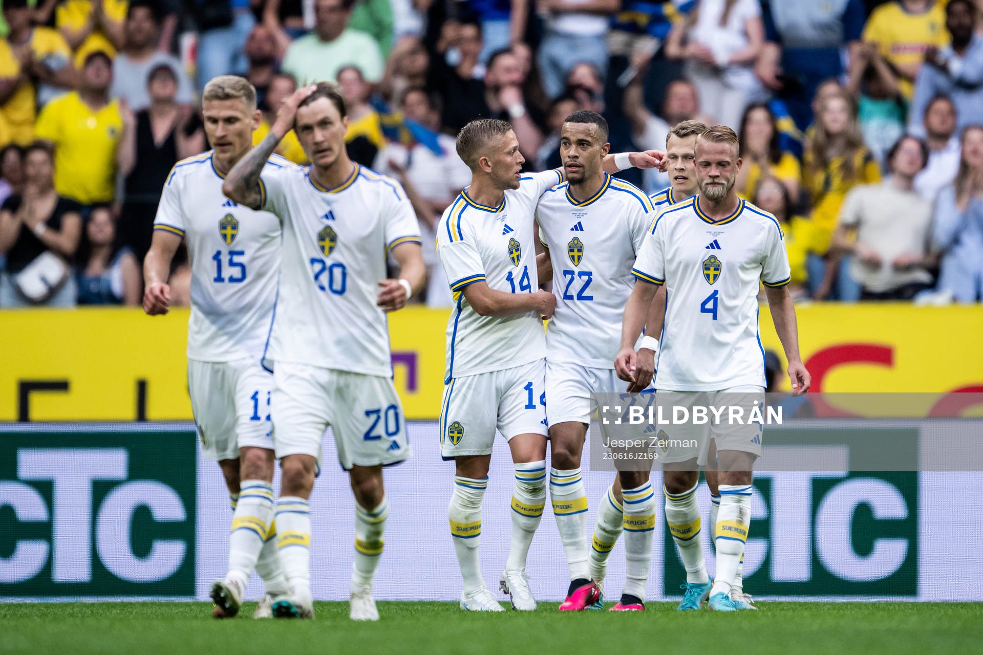 Robin Quaison of Sweden celebrate with teammates