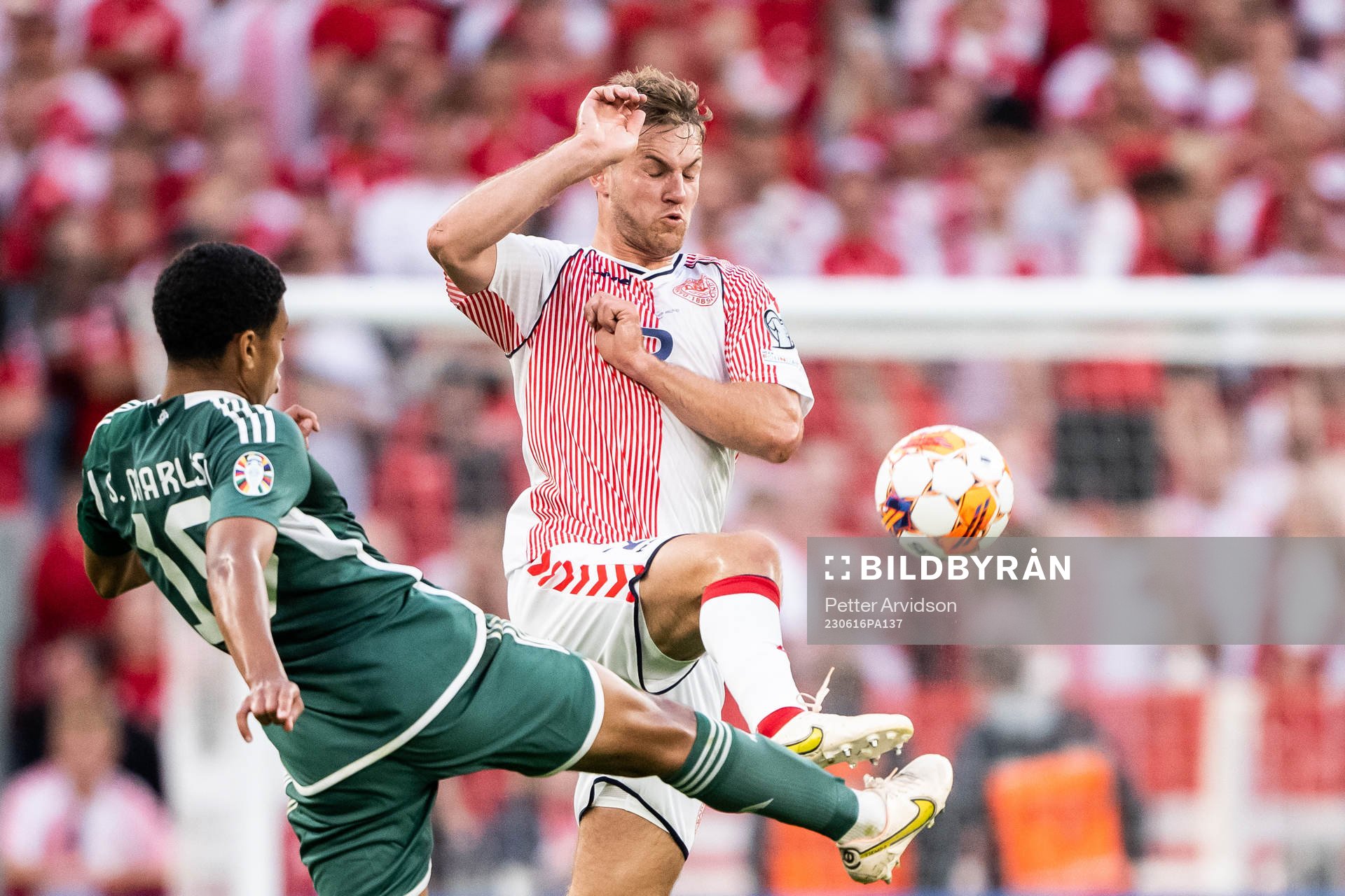 Joachim Andersen of Denmark and Shea Charles of Northern