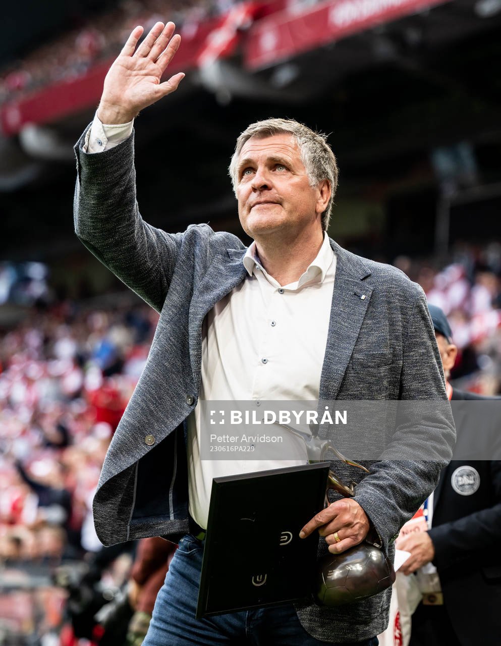 Jan Mølby inducted to the Danish Football Hall of fame