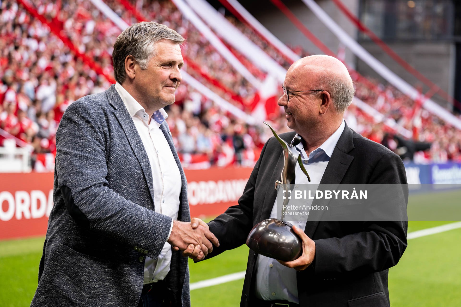 Jan Mølby inducted to the Danish Football Hall of fame and