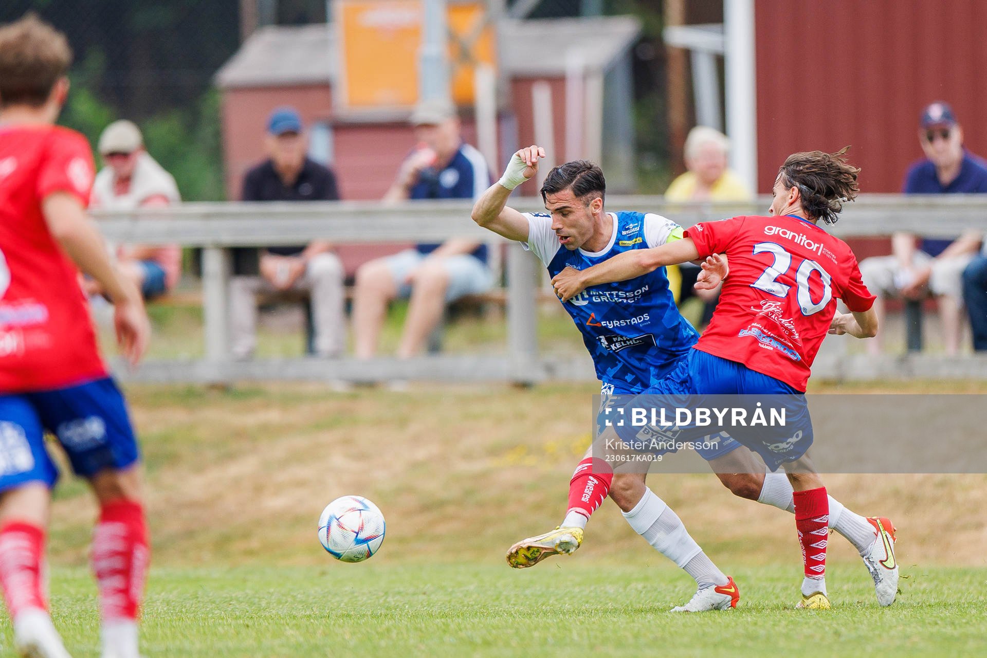 Oddevolds Kenan Mehovic och Tvååkers Marcus Jönsson