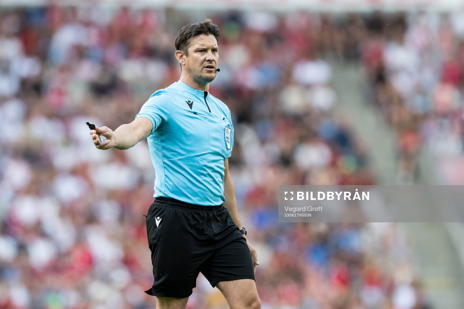 Referee Matej Jug