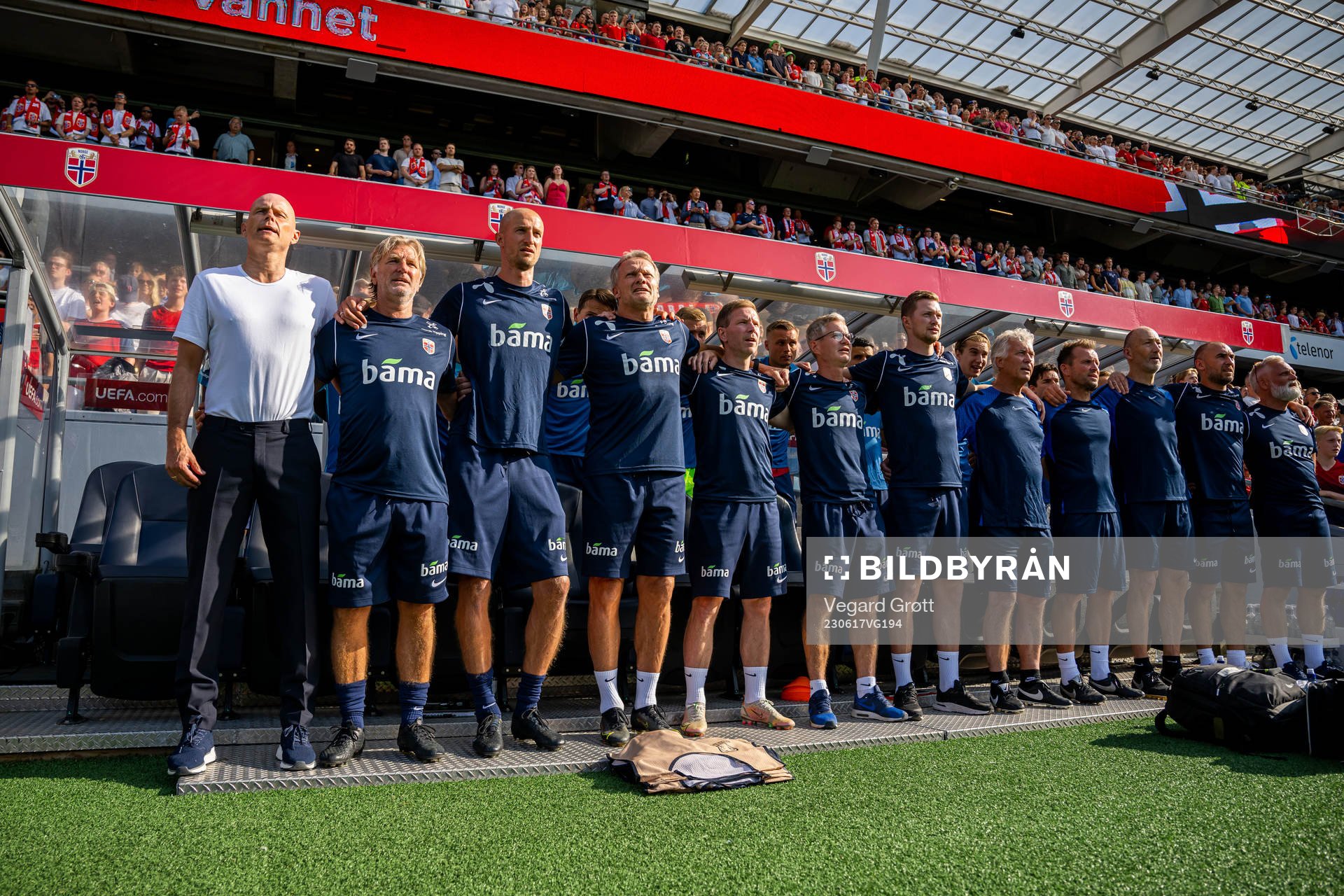 Ståle Solbakken, head coach of Norway, and his staff ahead of the UEFA Euro Qualifier football match between Norway and Scotland on June 17, 2023 in Oslo. From left: Kent Bergersen, assistant coach, Brede Hangeland, player manager, Frode Grodås, goalkeeper coach, Bjørn Vidar Stenersen, fitness coach, Are Hokstad, team manager, Pål Fjelde, tactical statistician, Ola Sand, doctor, Thomas Ødegaard, manual therapist, Leif Arne Lystad, manual therapist, Sigurd Ertsås, kit manager, and Martin Langagergaard, performance psychology consultant.