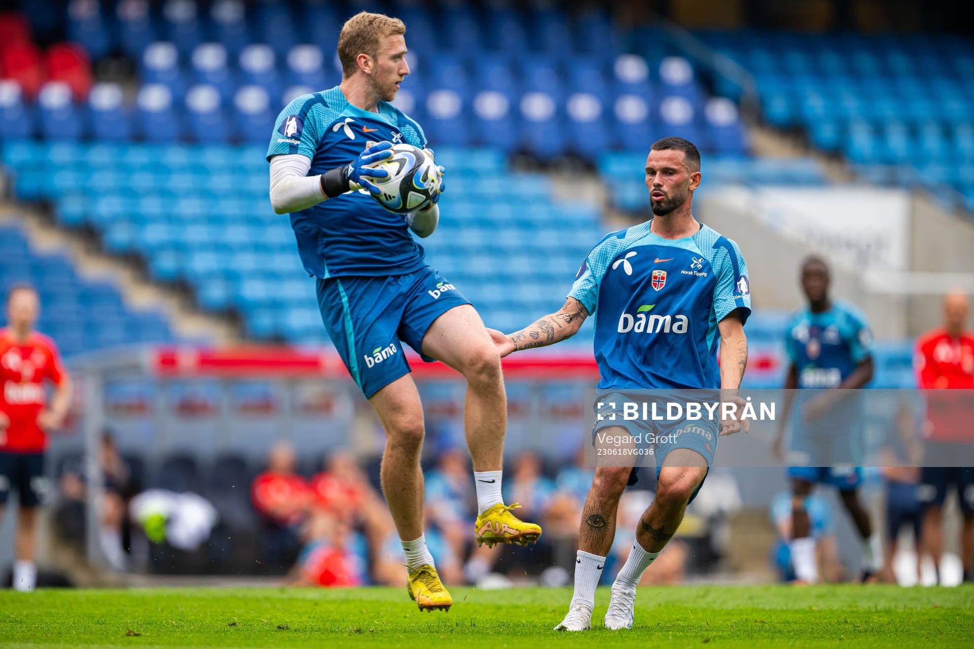 Goalkeeper Egil Selvik and Kristoffer Velde of the