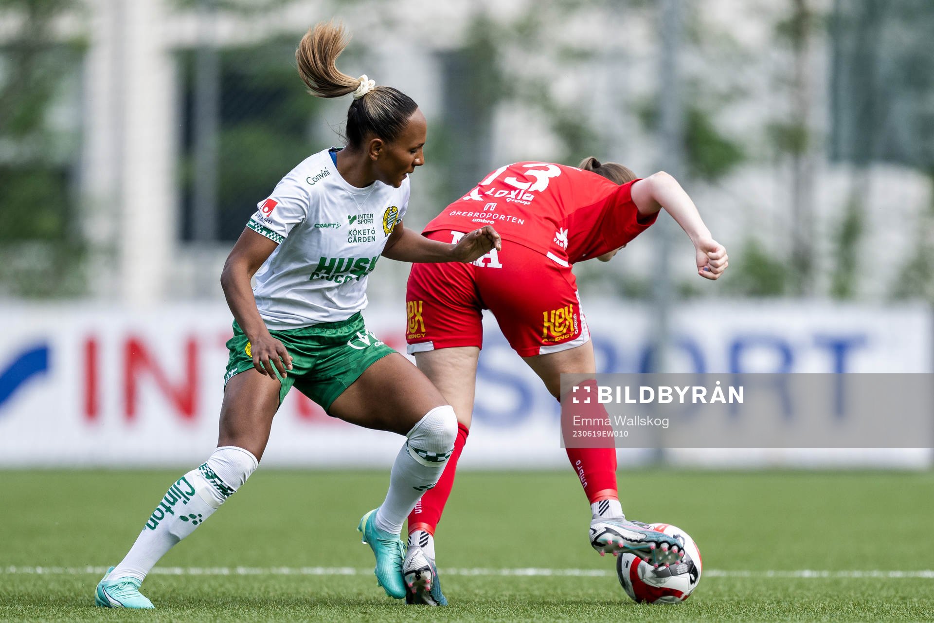 Hammarbys Madelen Janogy och Örebros Maja Regnås Valcic