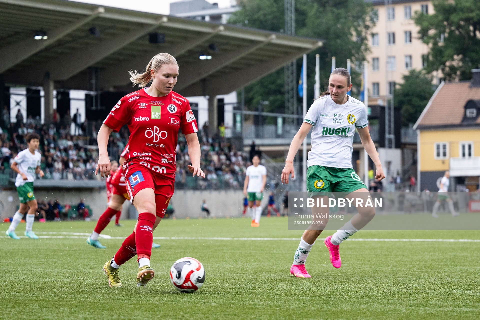 Örebros Emma Peuhkurinen och Hammarbys Vilde Hasund