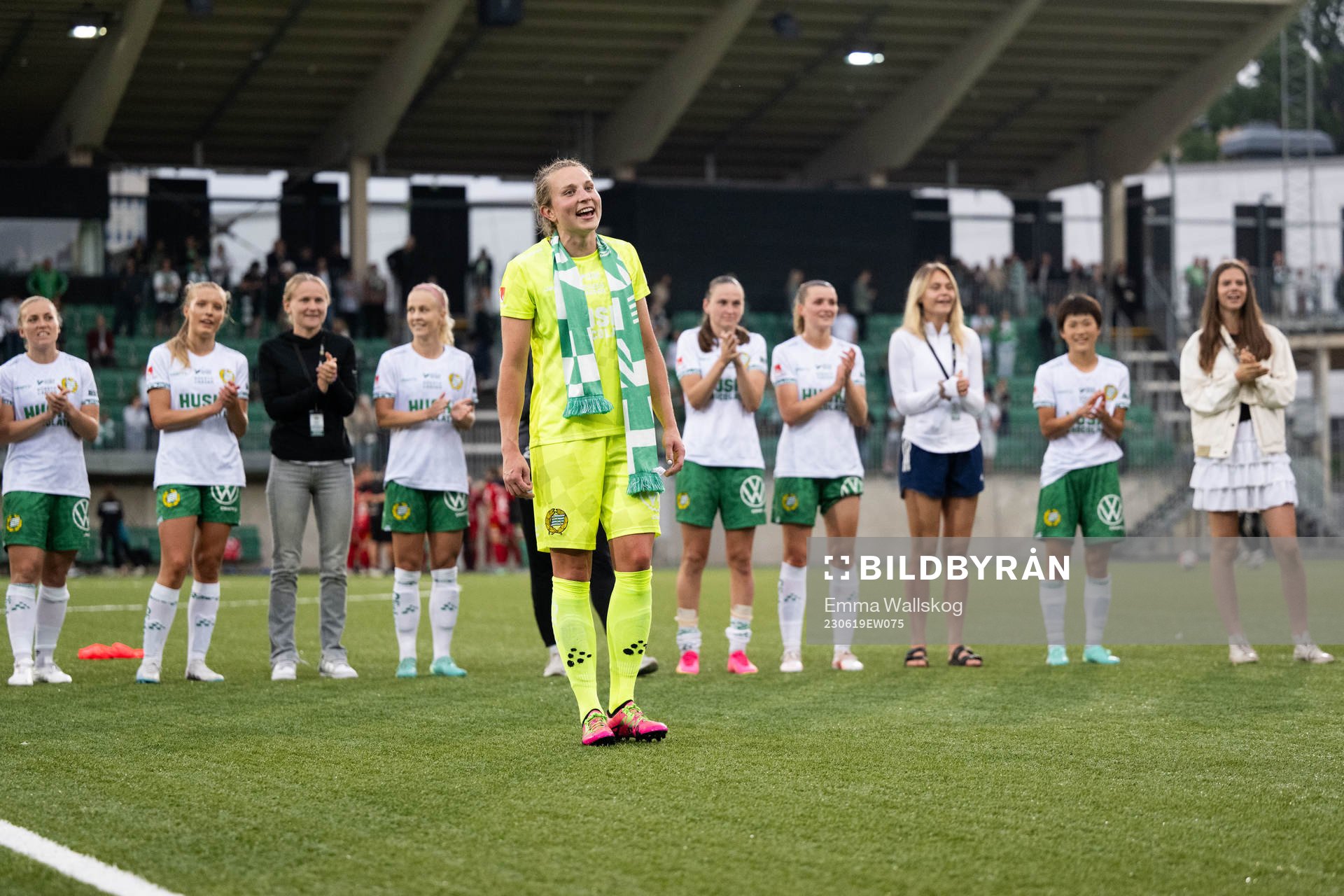 Hammarbys målvakt Anna Tamminen jublar