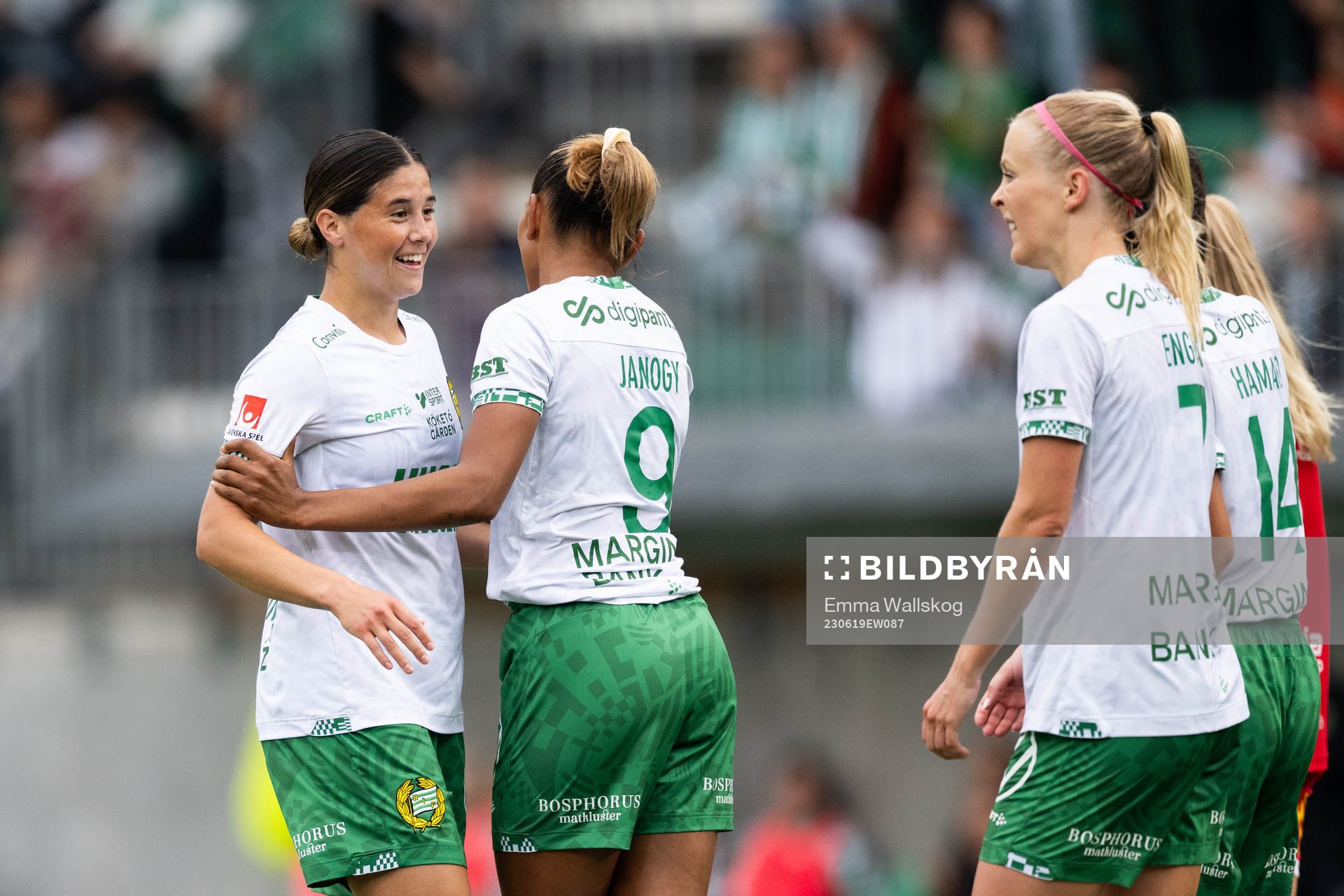 Hammarbys Madelen Janogy jublar med Kyra Cooney-Cross