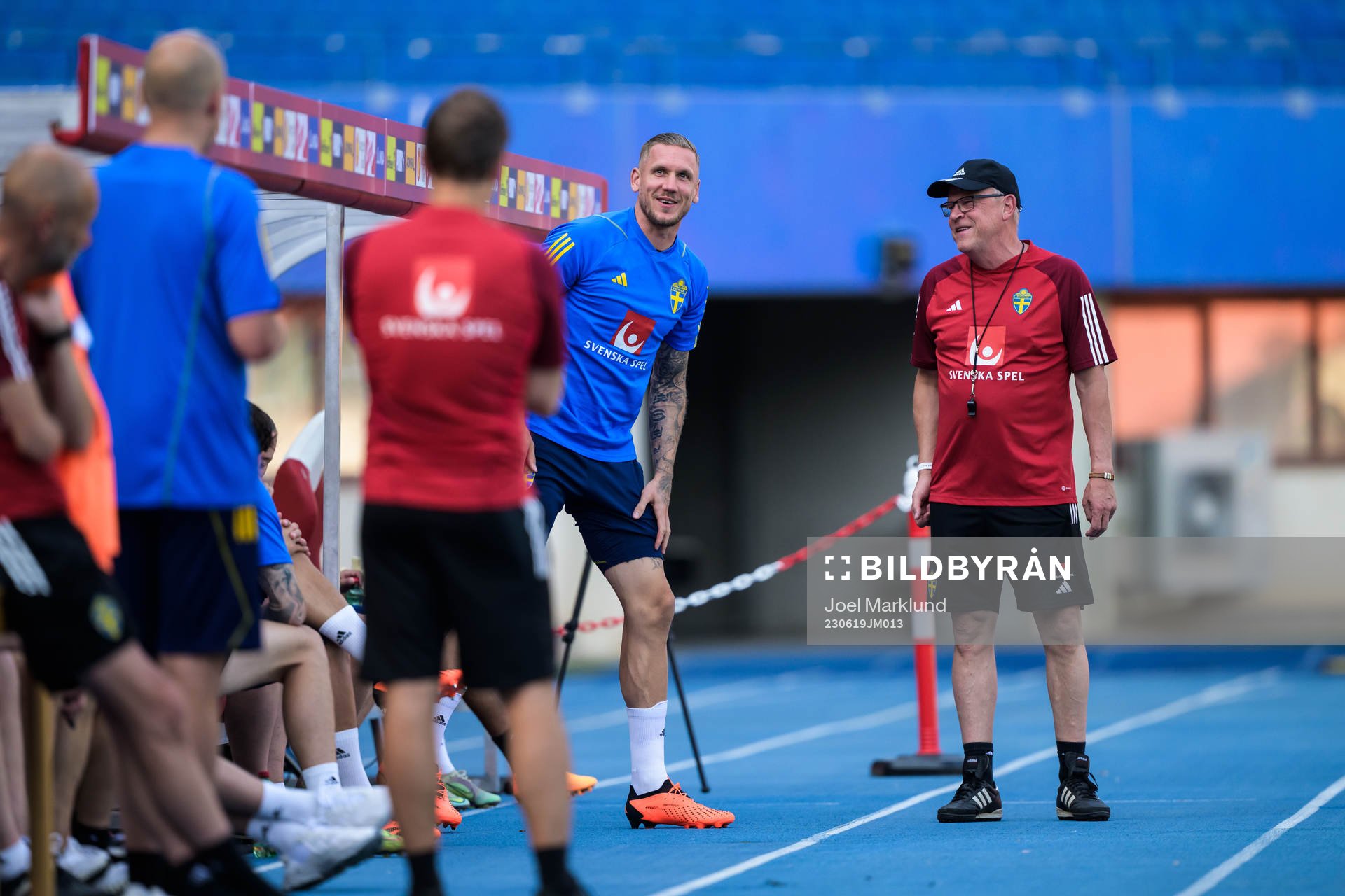 Goalkeeper Robin Olsen and head coach Janne Andersson of