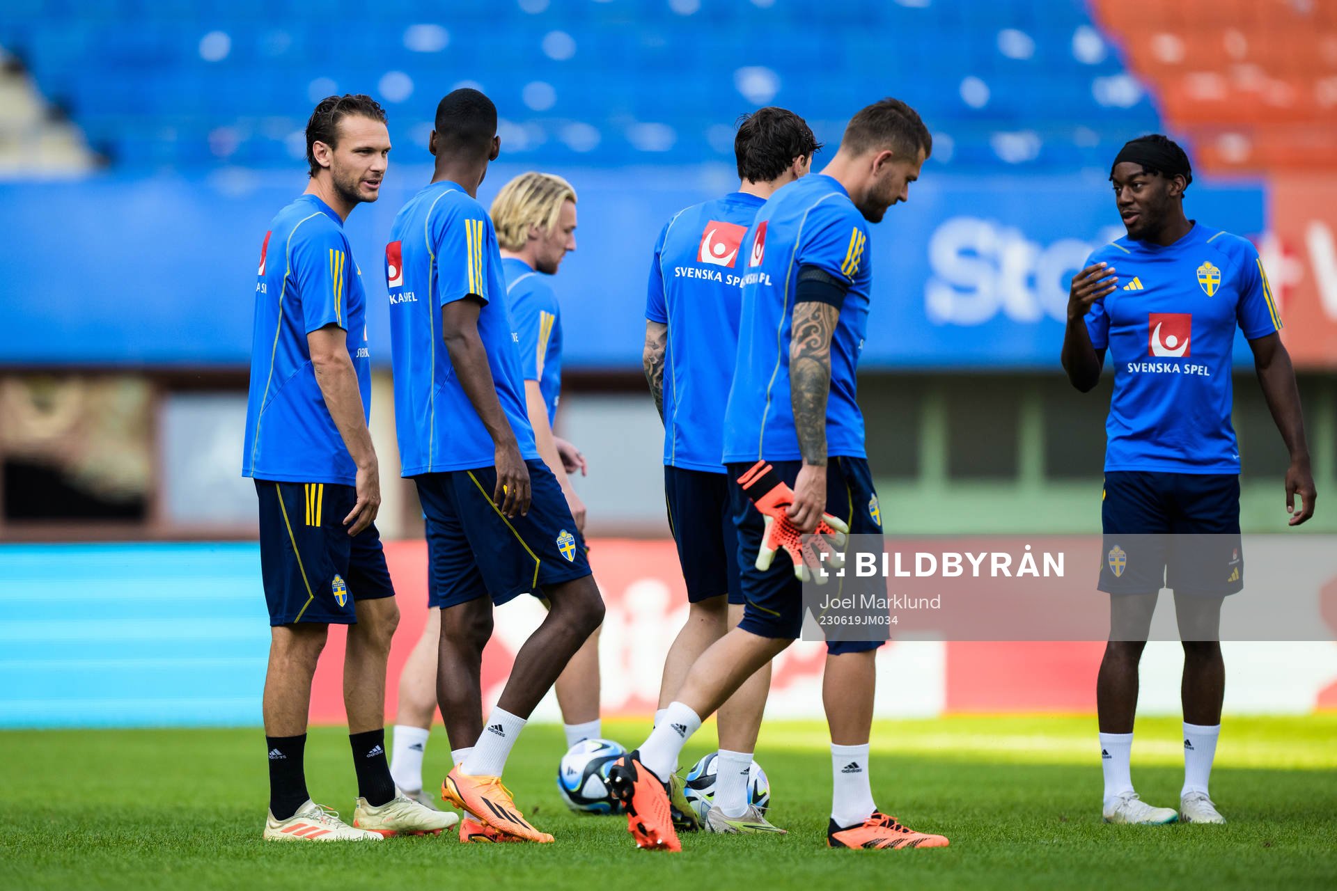 Albin Ekdal, Alexander Isak and Anthony Elanga of the