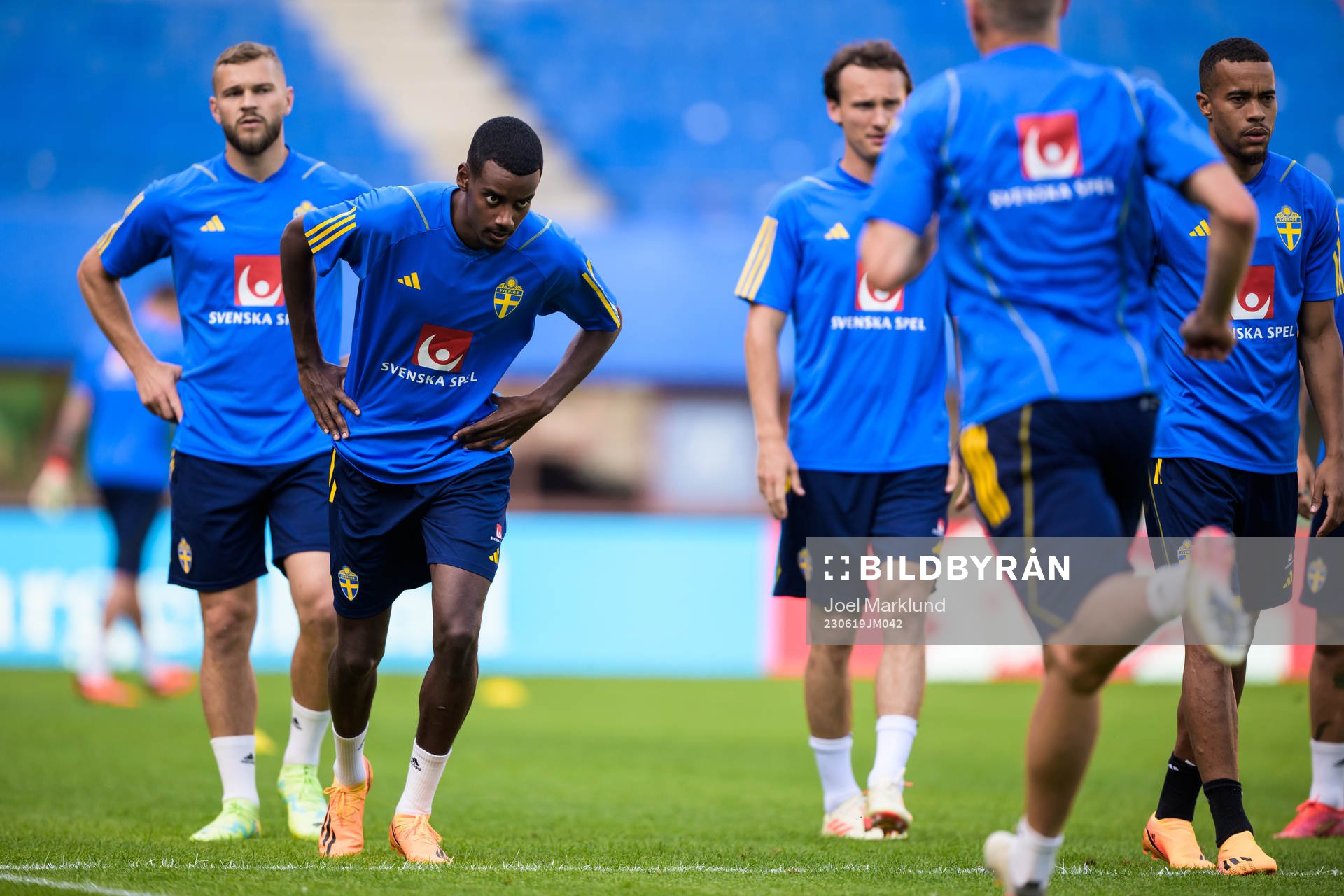 Alexander Isak and Robin Quaison of the Swedish national