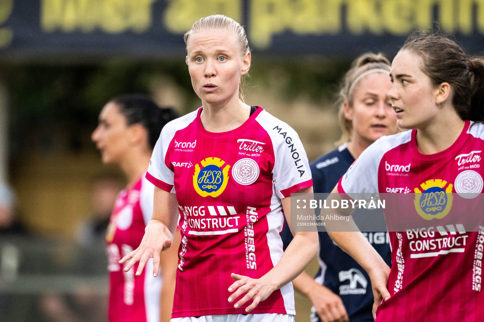 IK Uppsalas  Elin Rombing under fotbollsmatchen i Damallsvenskan mellan FC Rosengård och IK Uppsala den 19 juni 2023 i Malmö. 
