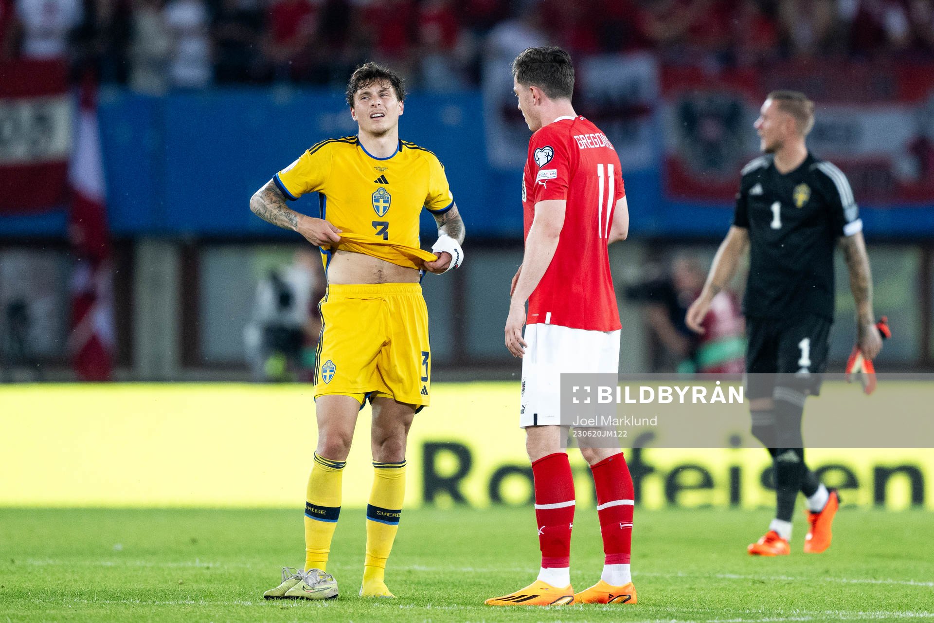 Victor Nilsson Lindelöf of Sweden and Michael Gregoritsch