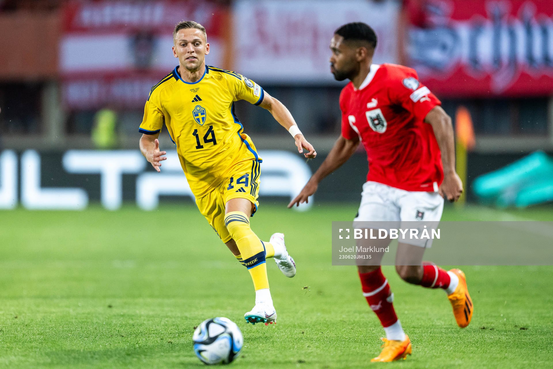 Jesper Karlsson of Sweden and Phillipp Mwene of Austria