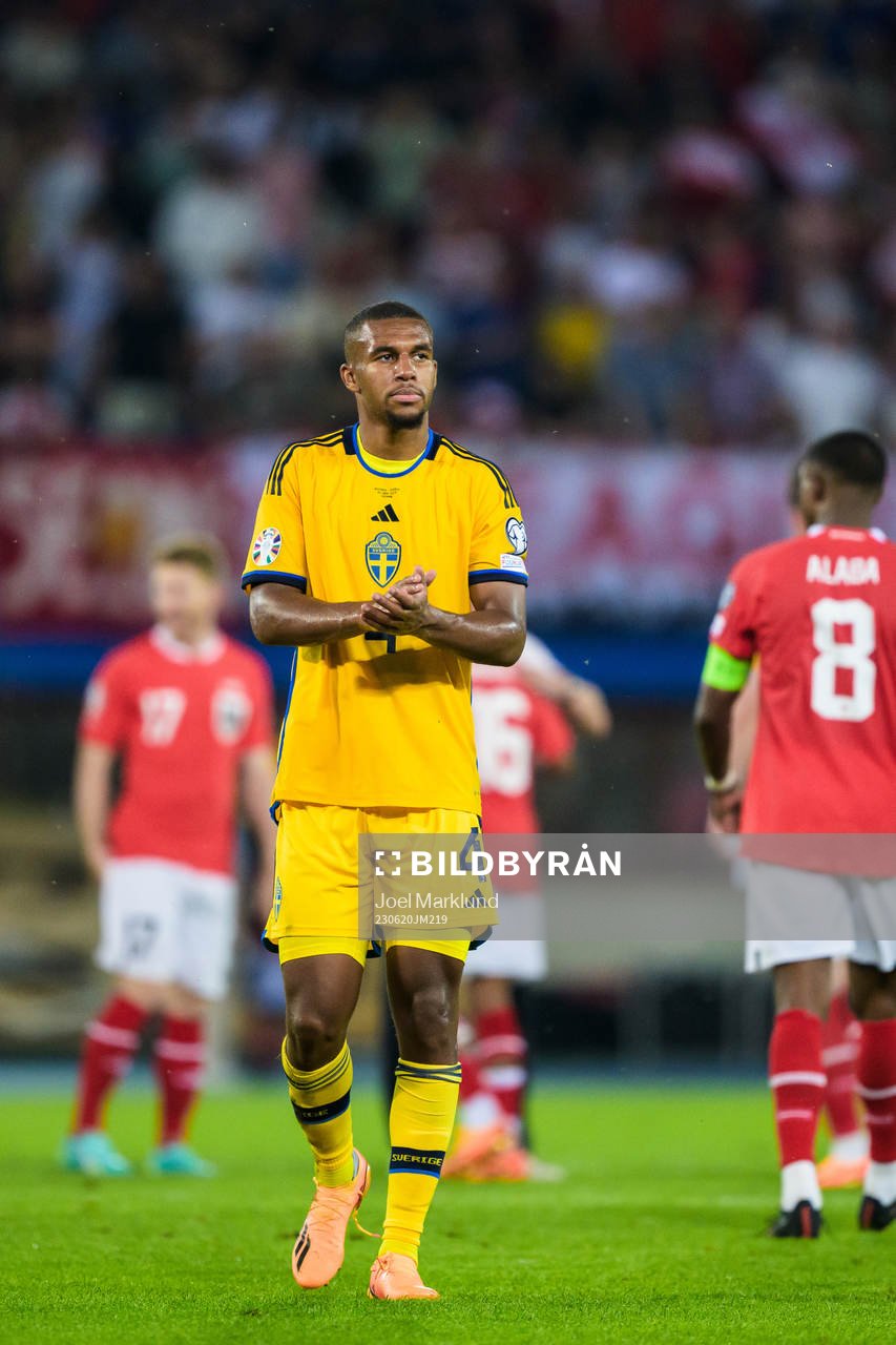 Isak Hien of Sweden looks dejected