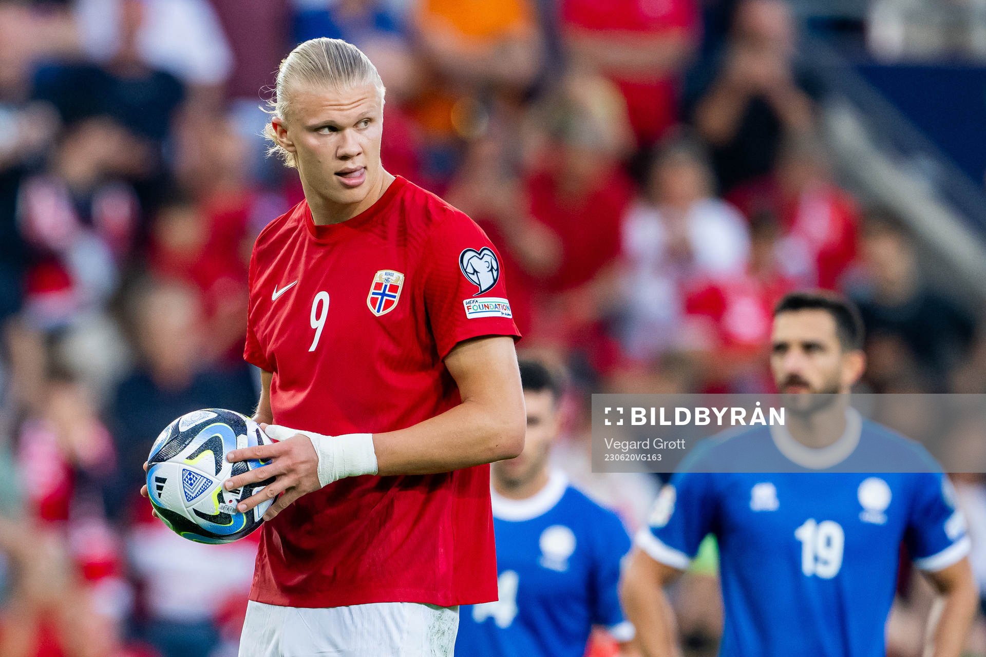 Erling Braut Haaland of Norway prepares to take a penalty