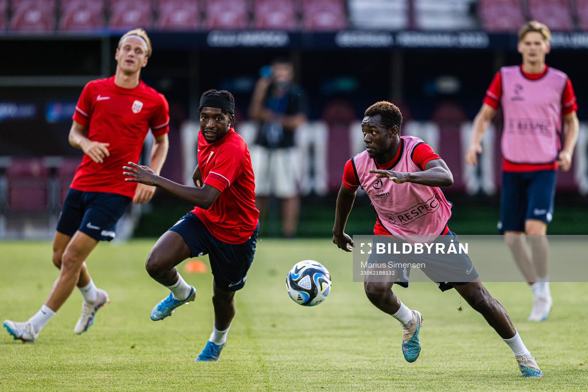 Warren Kamanzi and Joshua Kitolano of the Norwegian