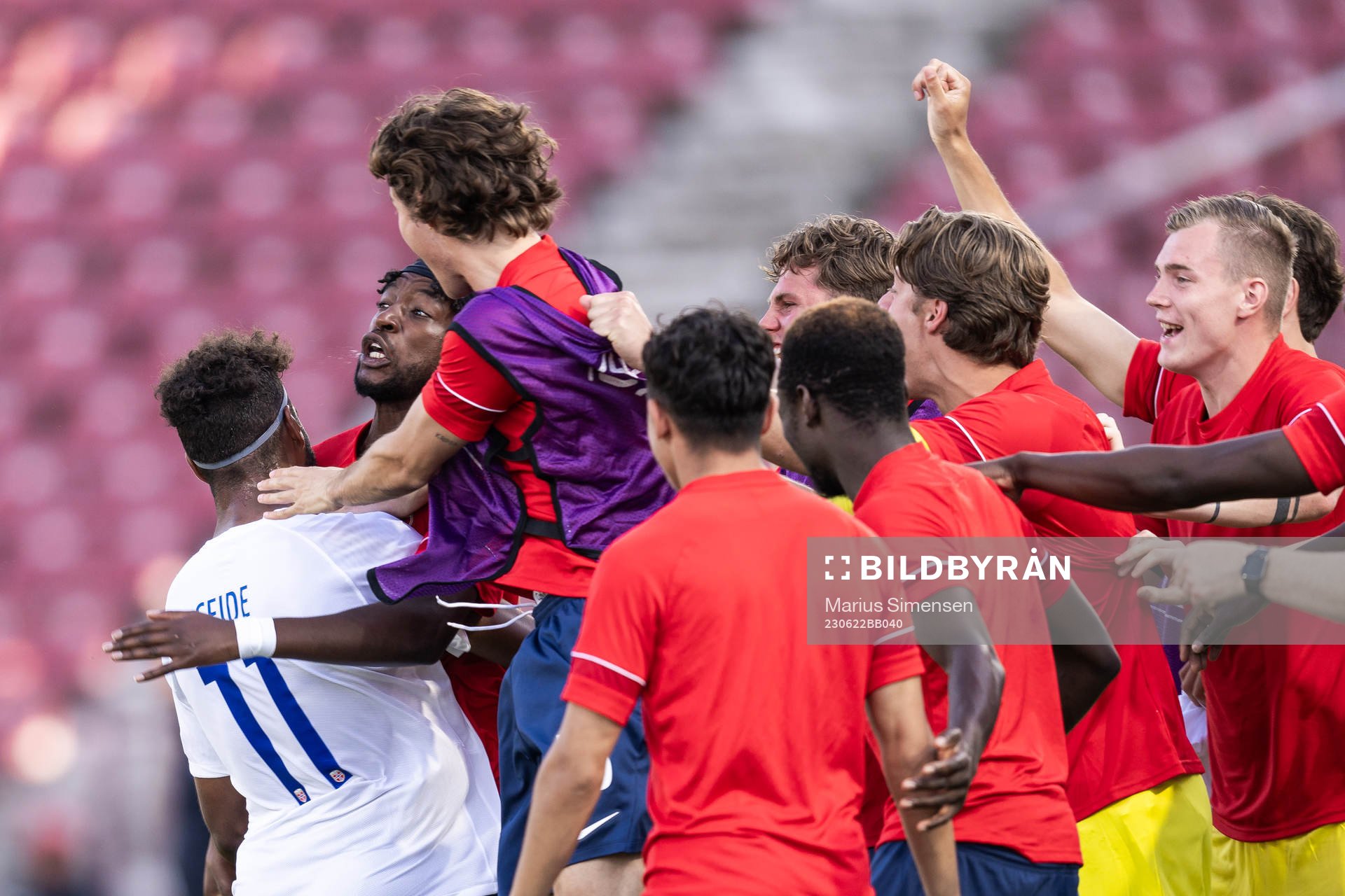 Emil Konradsen Ceide of Norway celebrates with team after 1-0 during the UEFA European Under-21 Championship group stage football match between Norway and Switzerland on June 22, 2023 in Cluj-Napoca.