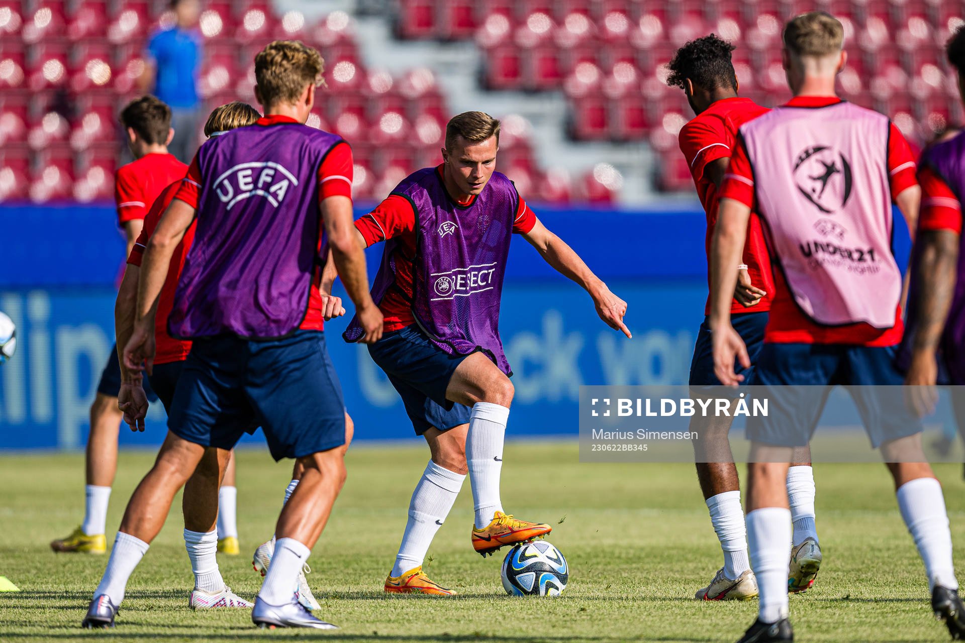 Johan Hove of Norway warms up