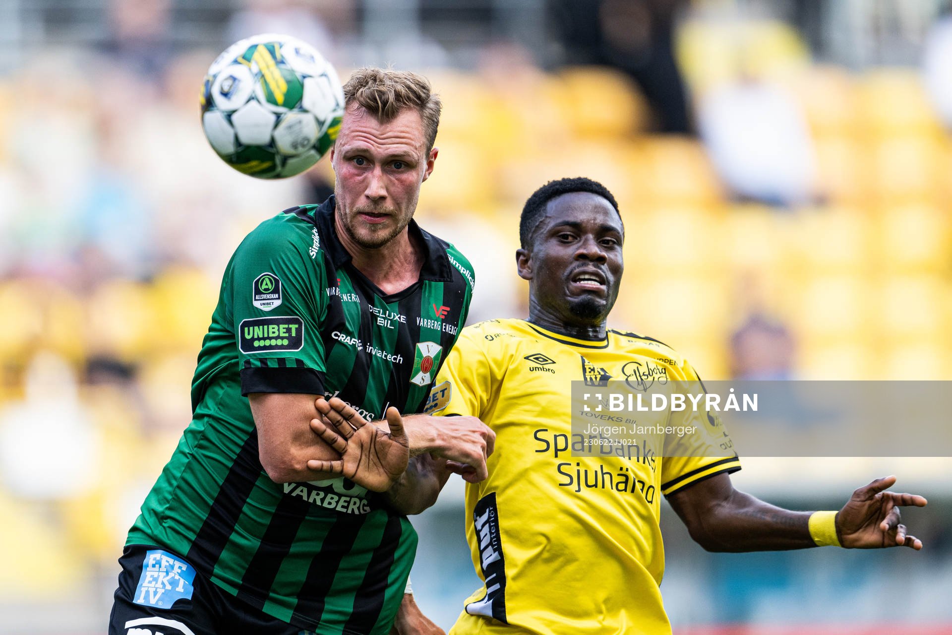 Varbergs Niklas Dahlström och Elfsborgs Michael Baidoo