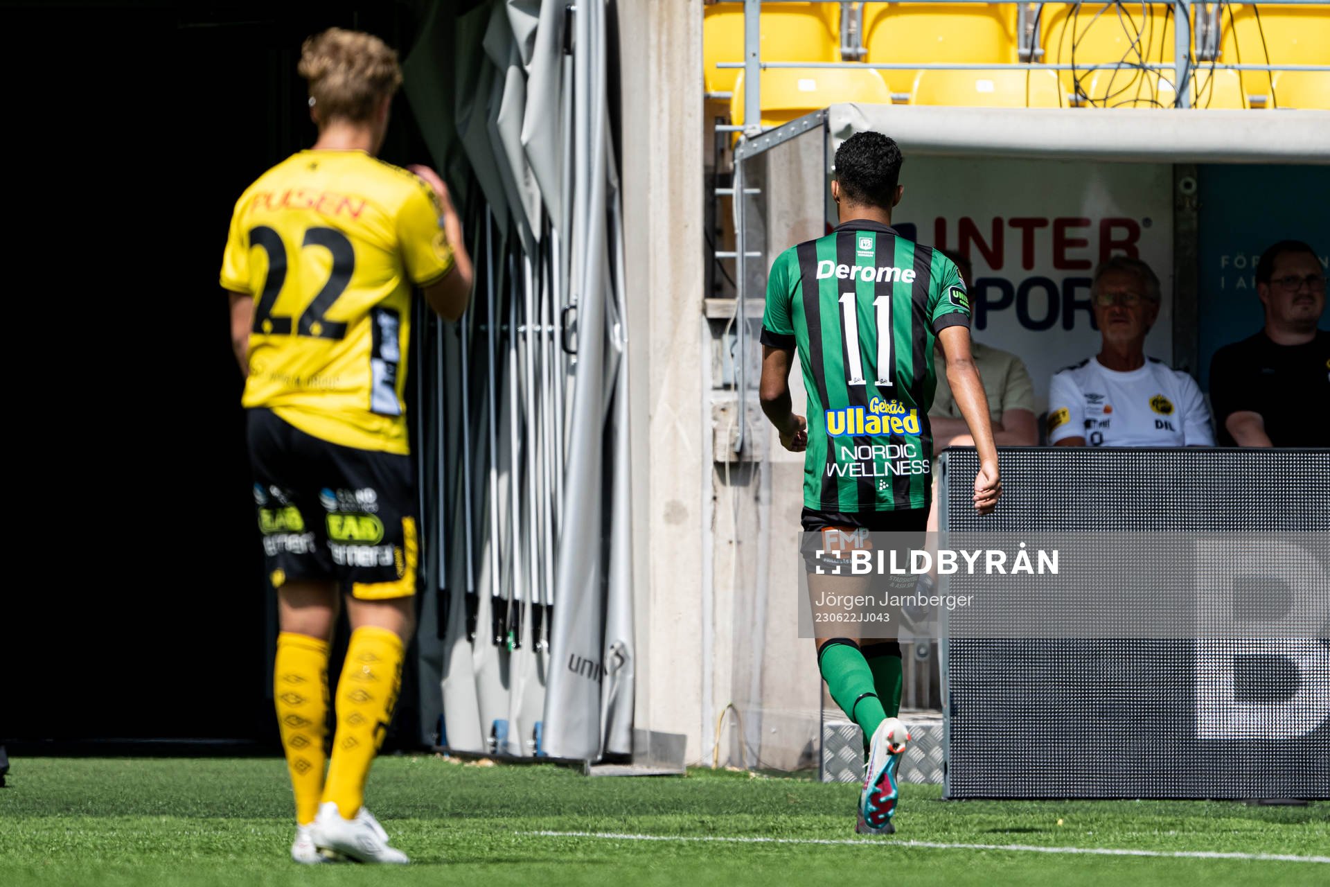 Varbergs Eliton Pardinho Toreta Junior får rött kort och