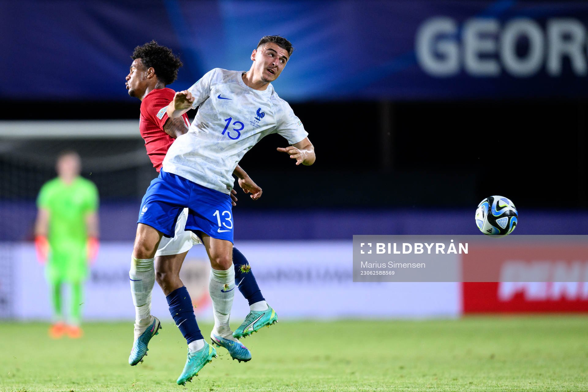 Oscar Bobb of Norway and Joris Chotard of France