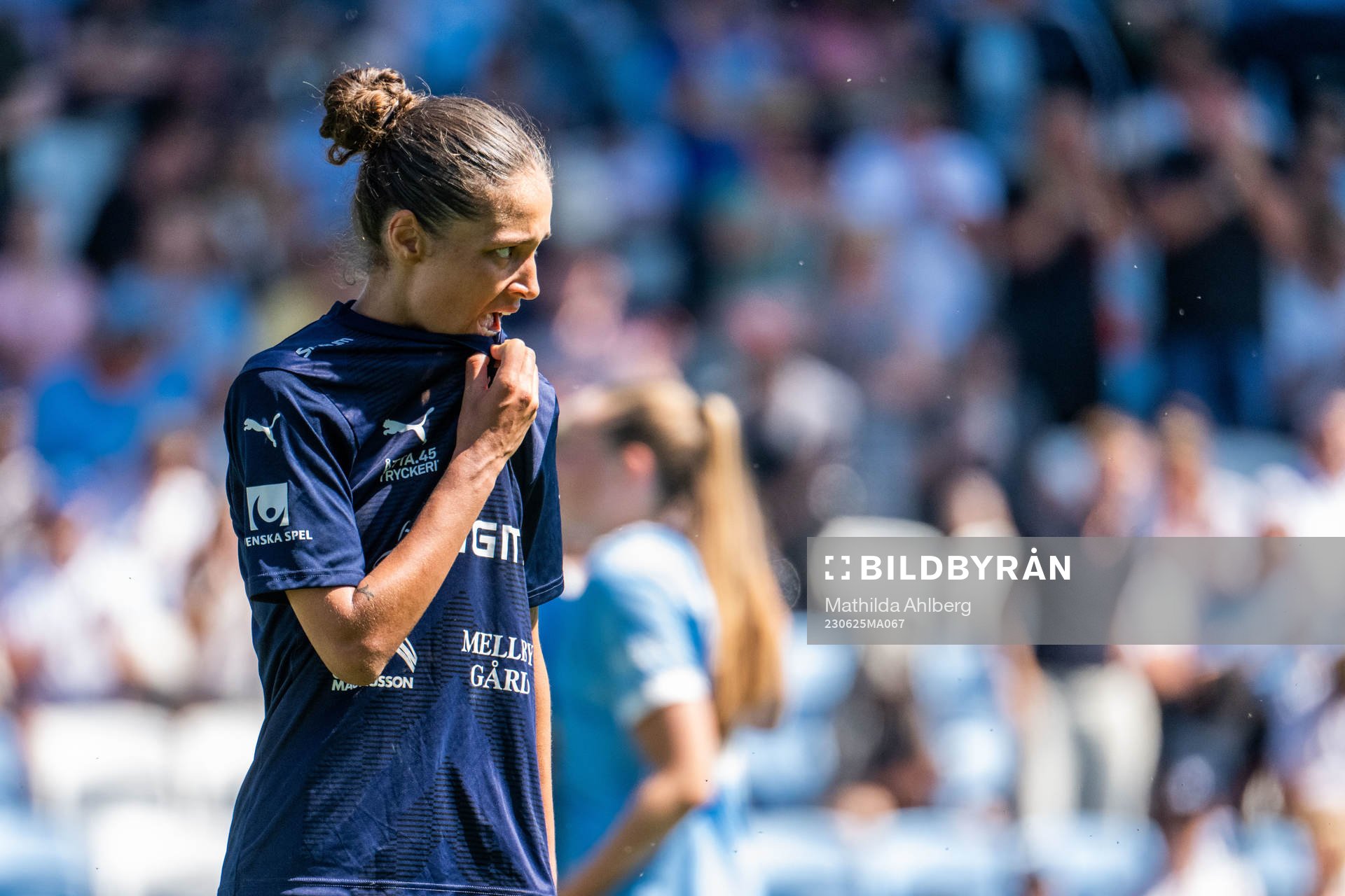 FC Rosengårds Josephine Lech deppar