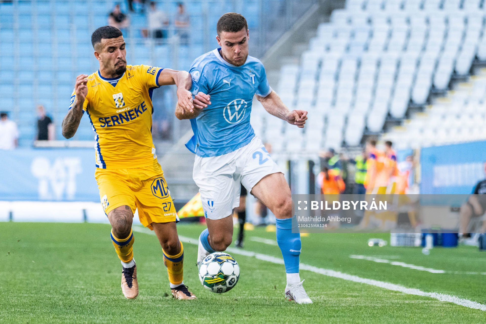 IFK Göteborgs Alai Hussain Ghasem och Malmö FFs Gabriel