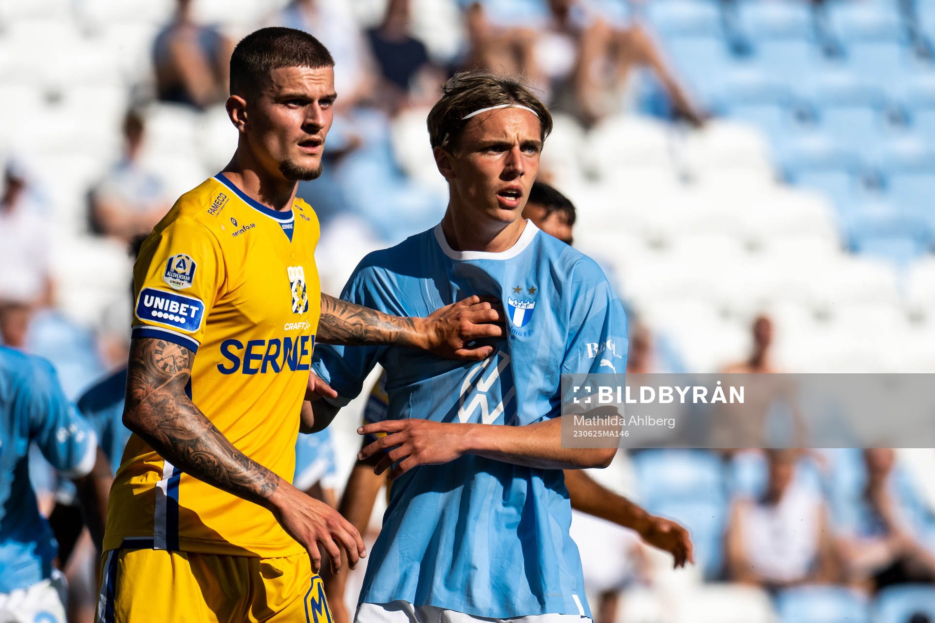 IFK Göteborgs Filip Ambroz och Malmö FFs Simon Lindfors