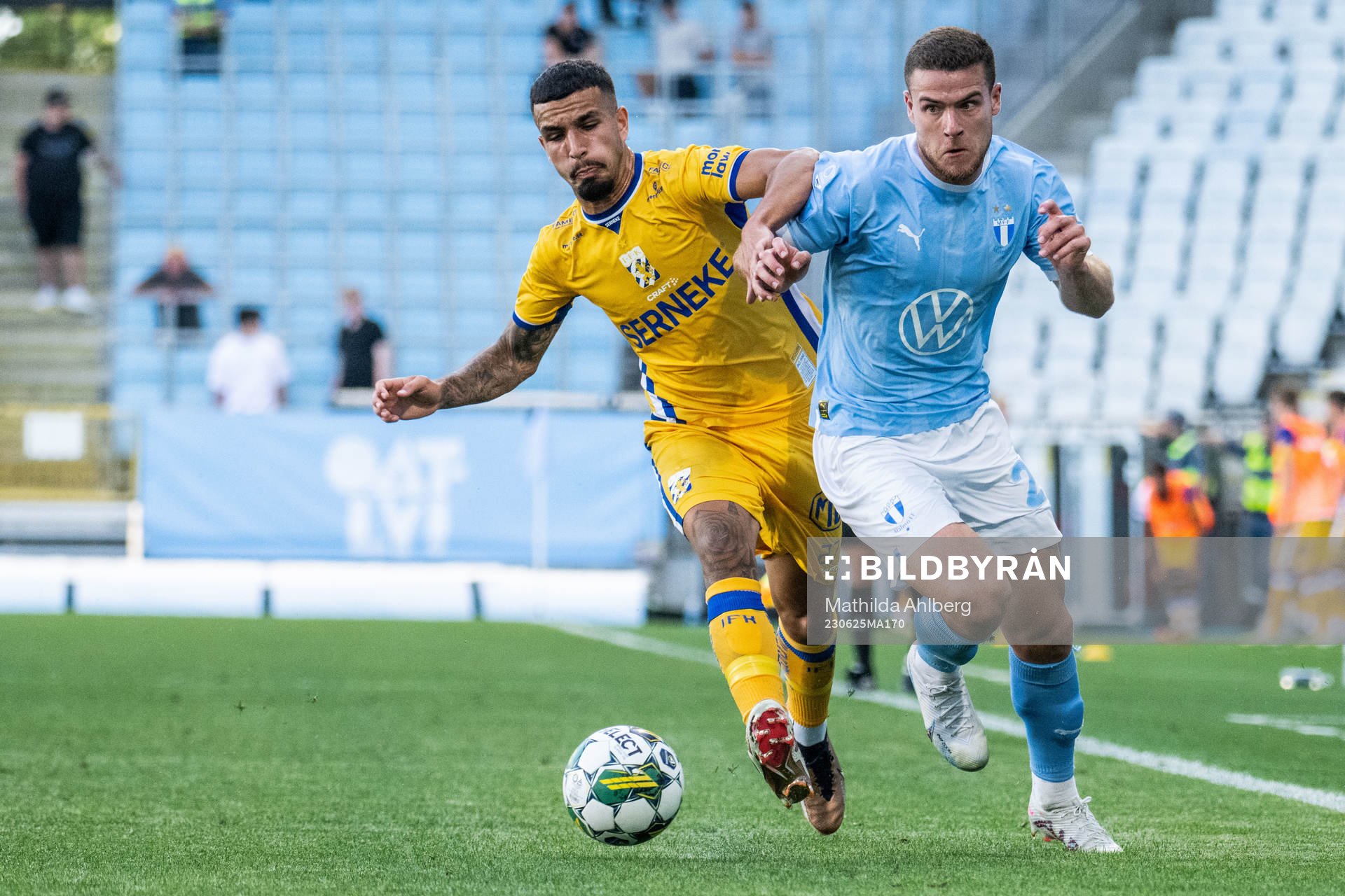 IFK Göteborgs Alai Hussain Ghasem och Malmö FFs Gabriel