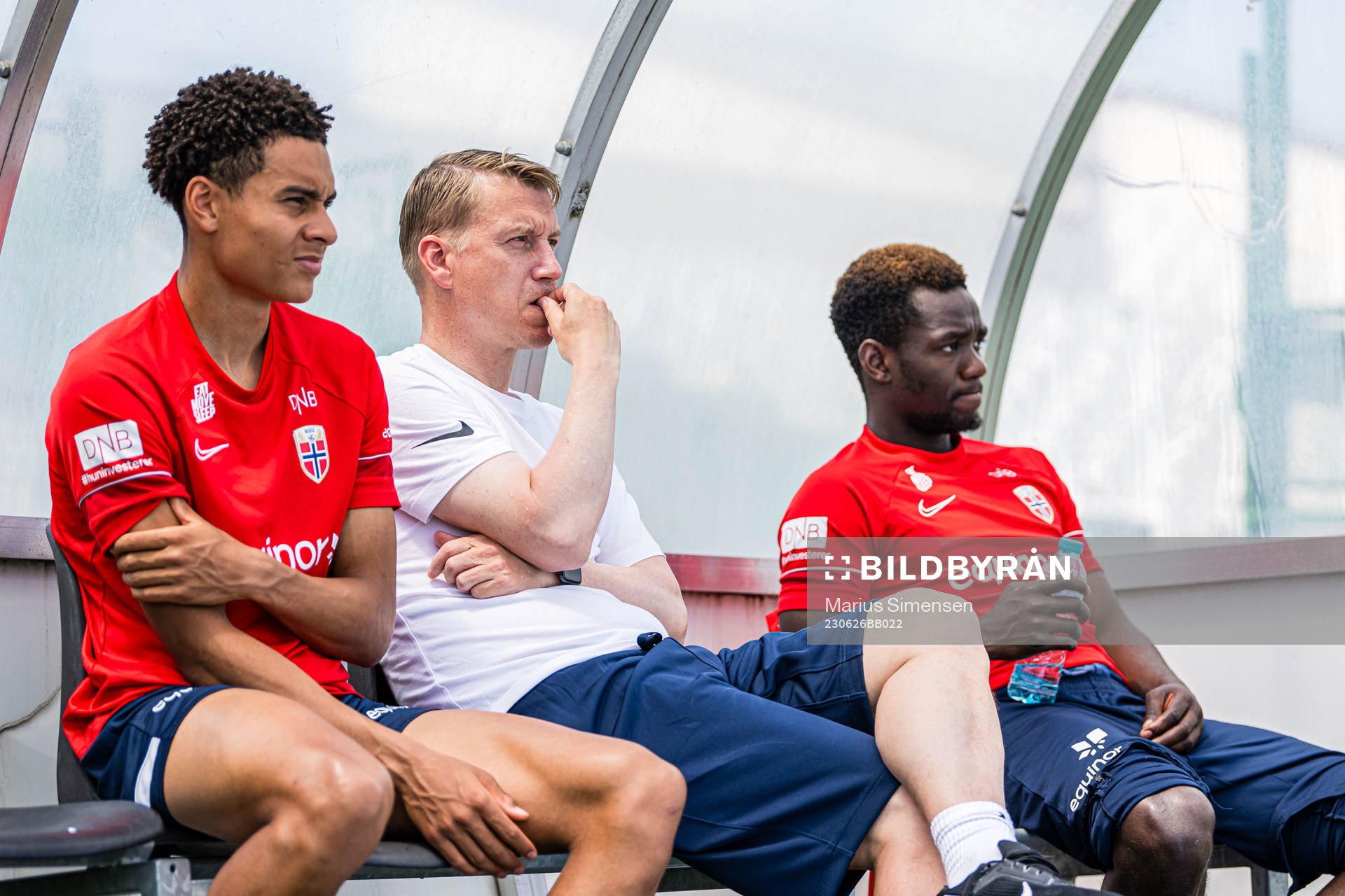Antonio Nusa, Leif Gunnar Smerud, head coach, and Joshua