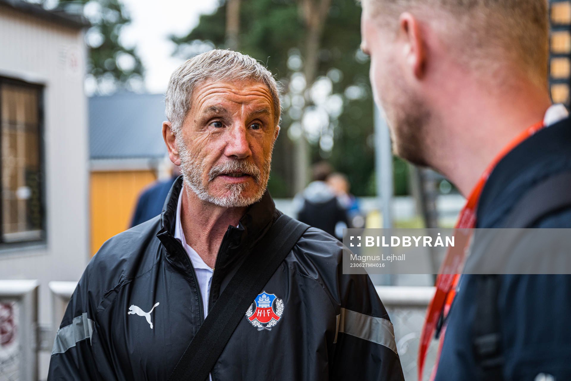 Helsingborgs tränare Stuart Baxter blir intervjuad