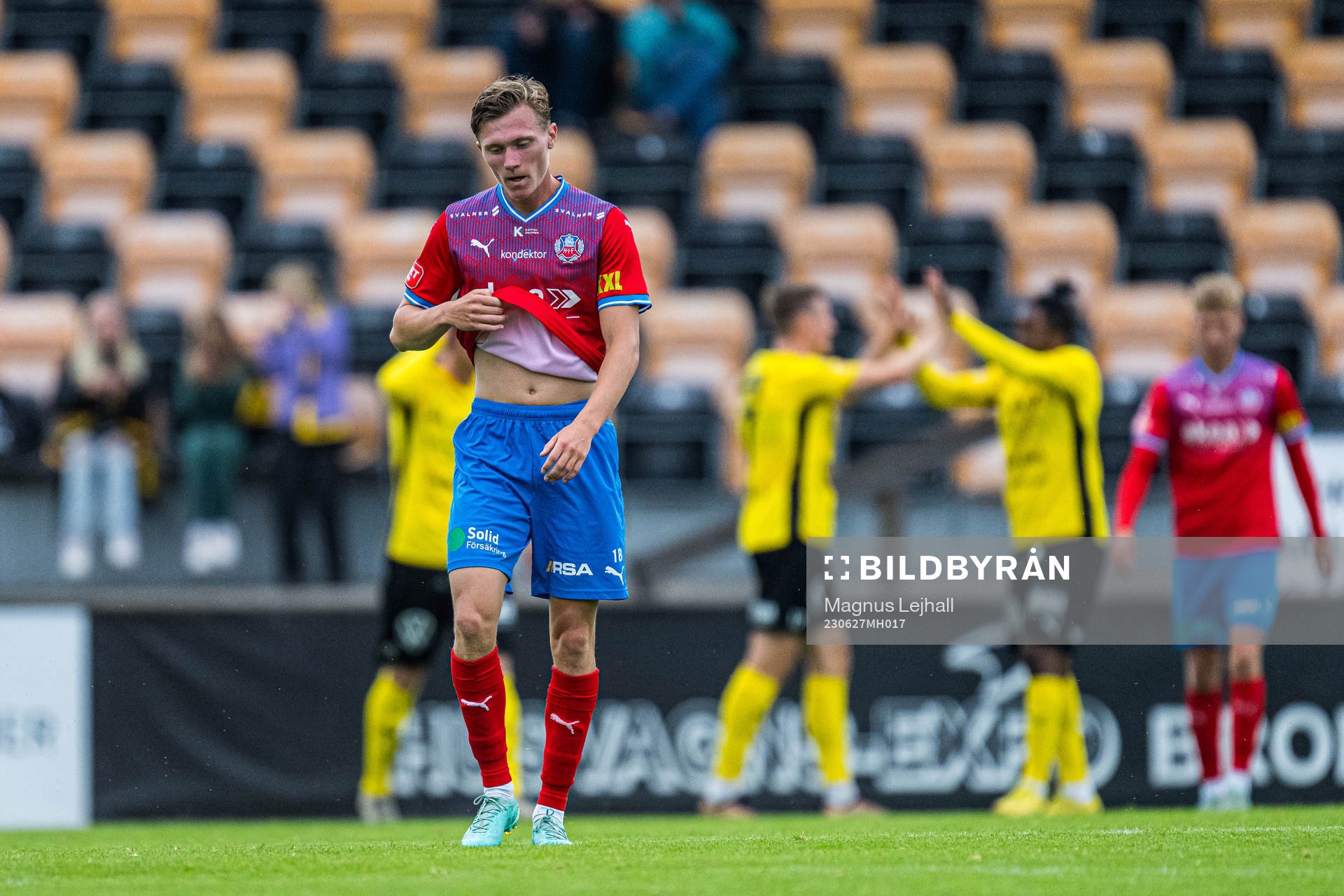 Helsingborgs Anton Nilsson deppar, Mjällby jublar