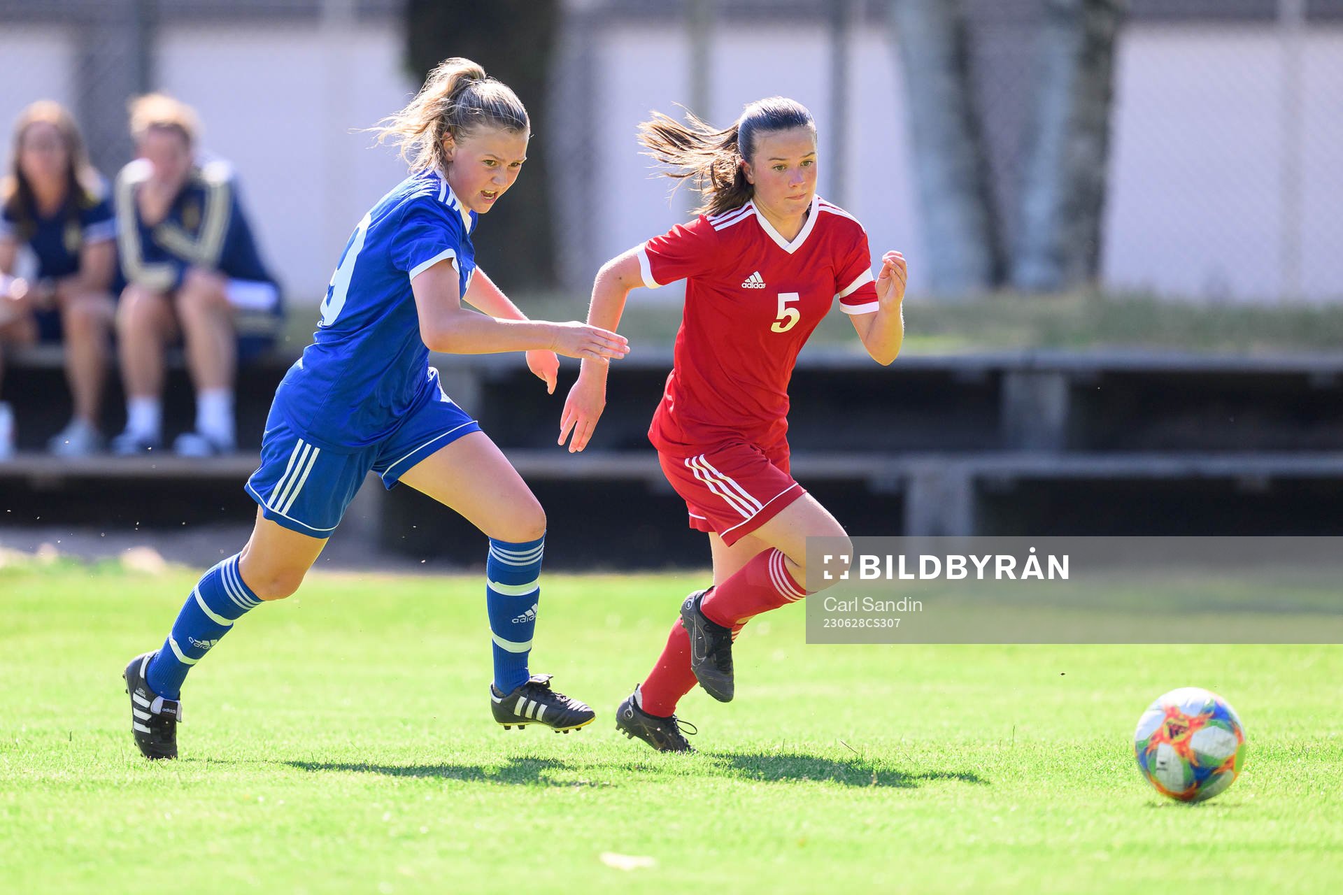 Elin Lissel och Selma Boström