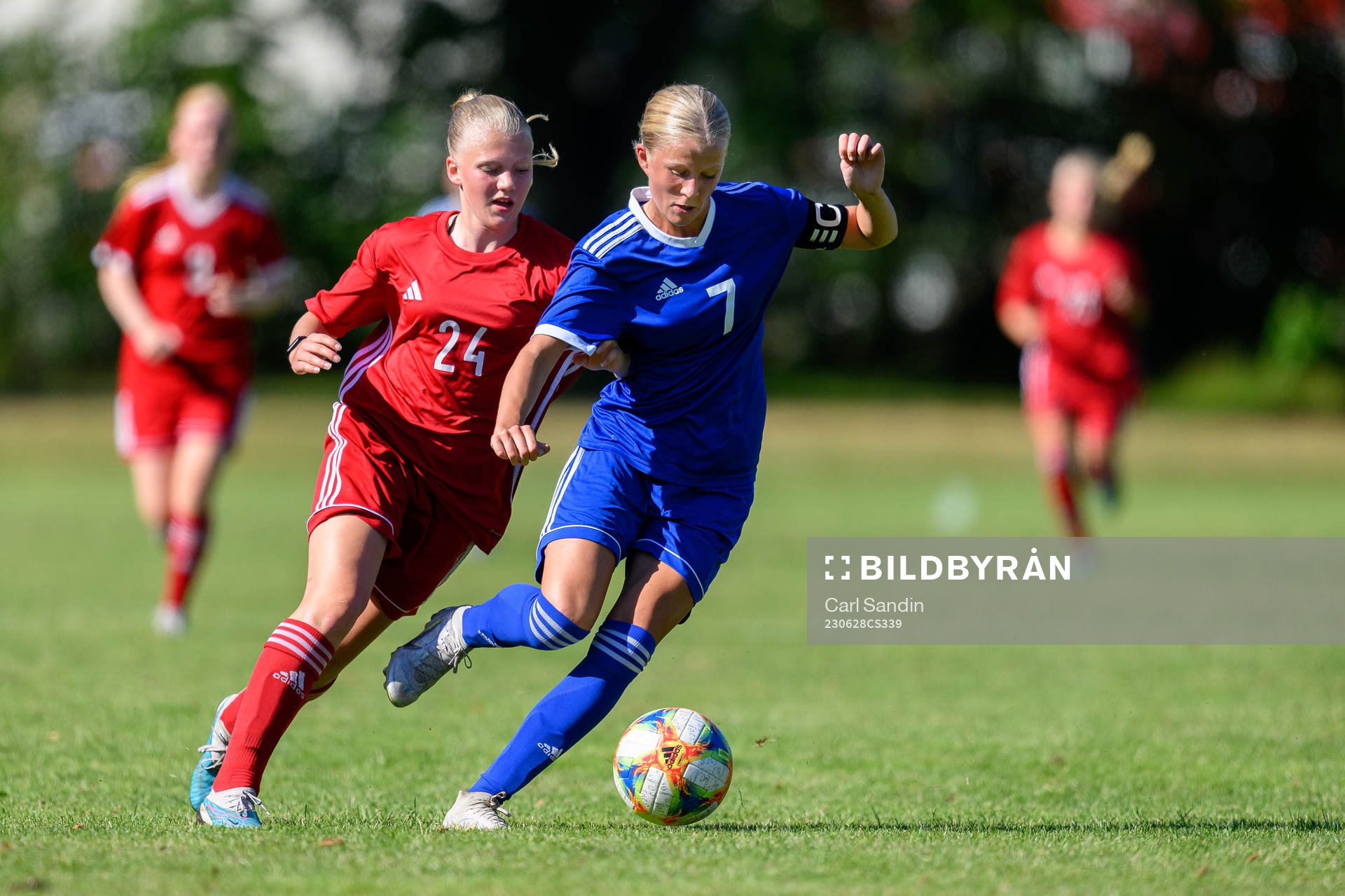 Vendela Olsson och Rebecca Jakobsson