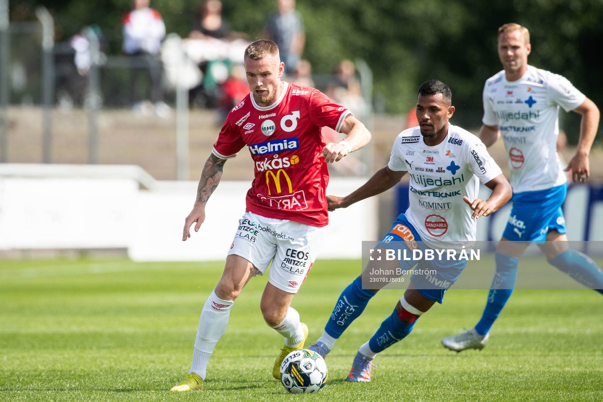 Degerfors Rasmus Örqvist och Värnamos Wenderson Oliveira