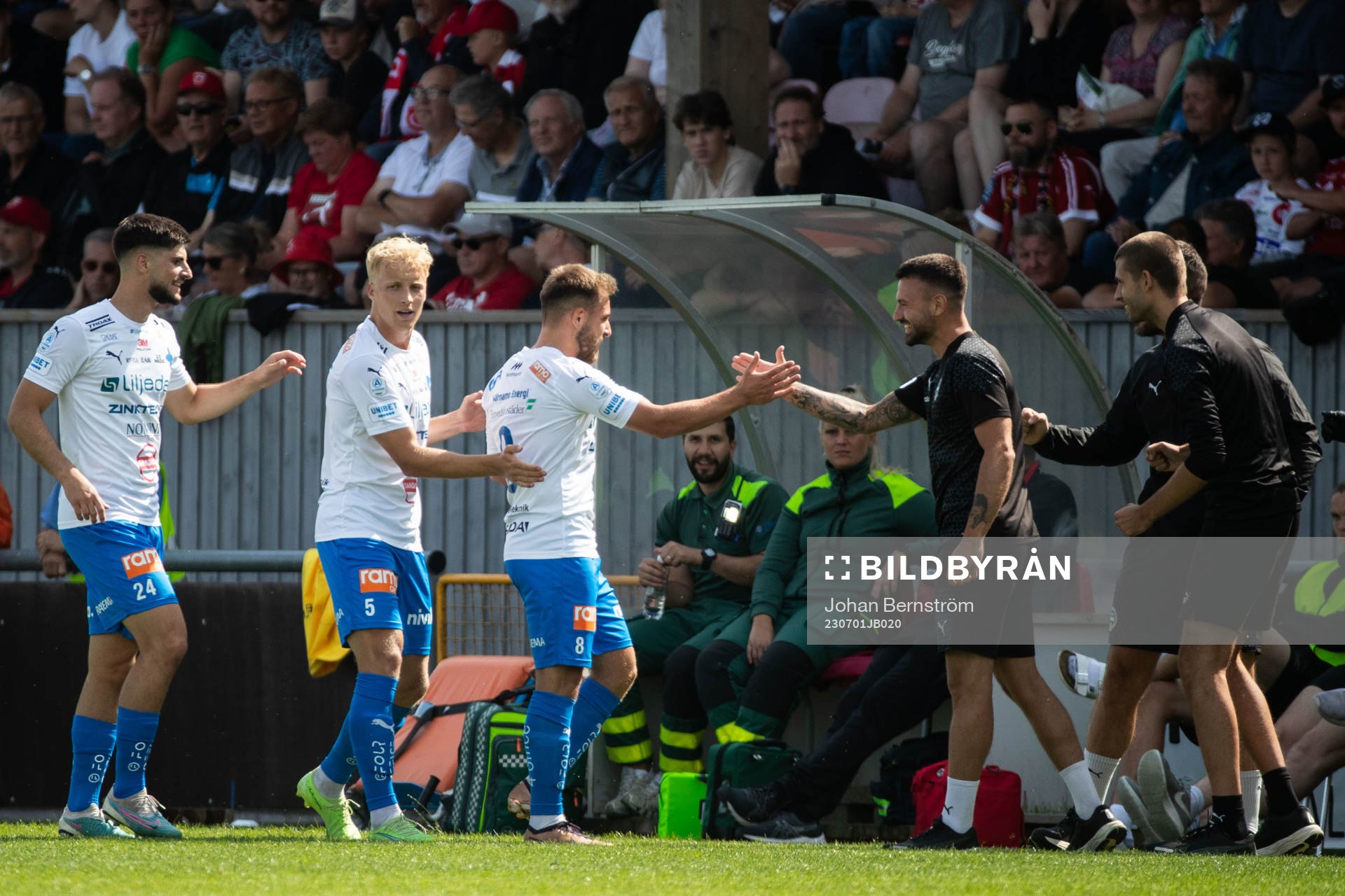Värnamos Albion Ademi jublar