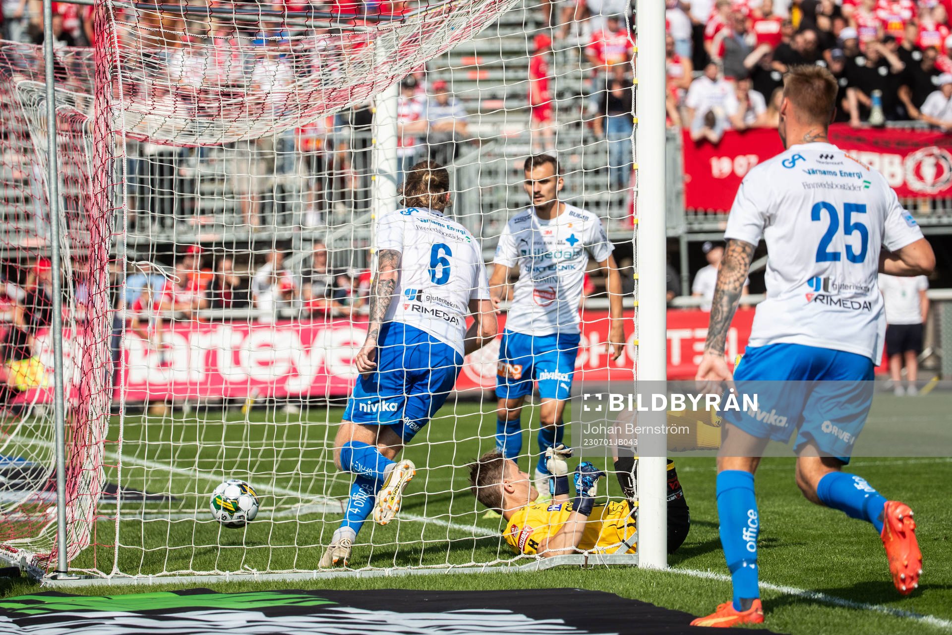 Värnamos Hampus Näsström jublar