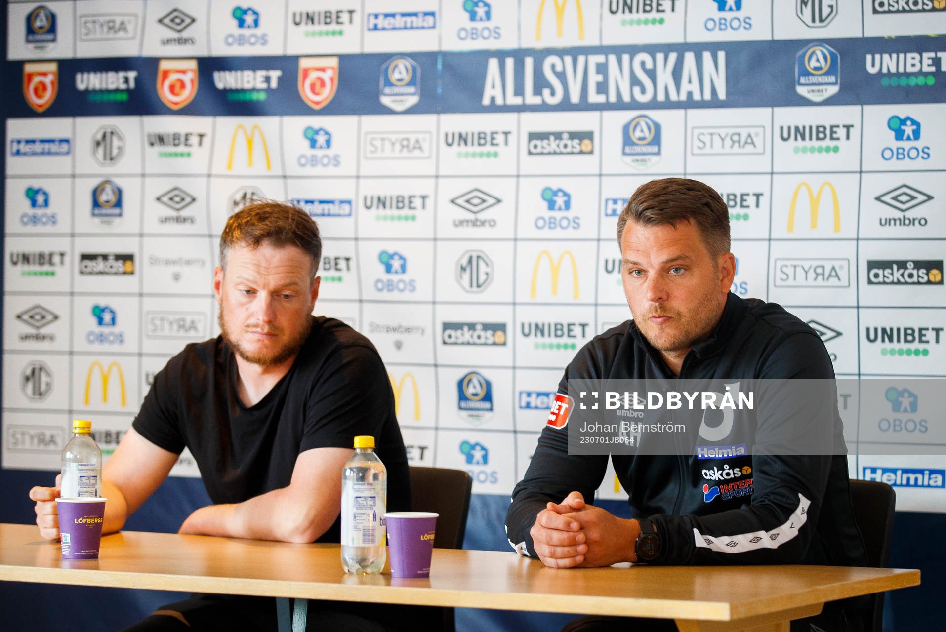 Värnamos tränare Kim Hellberg och Degerfors tränare
