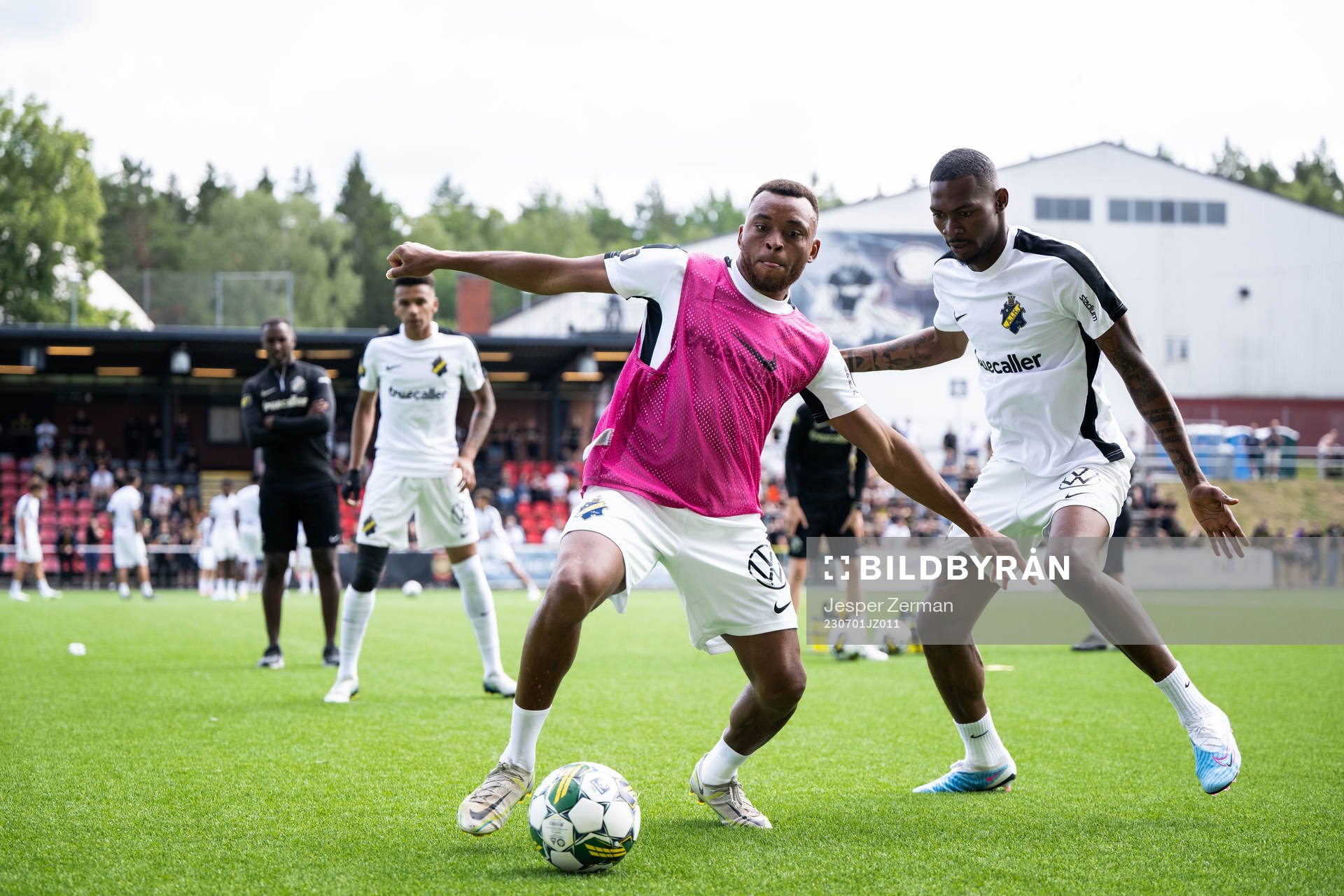 AIKs Abdussalam Magashy och Aboubakar Keita