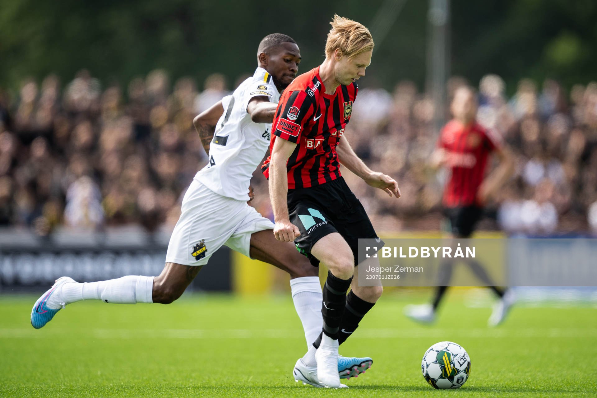 AIKs Aboubakar Keita och Brommapojkarnas Tim Waker