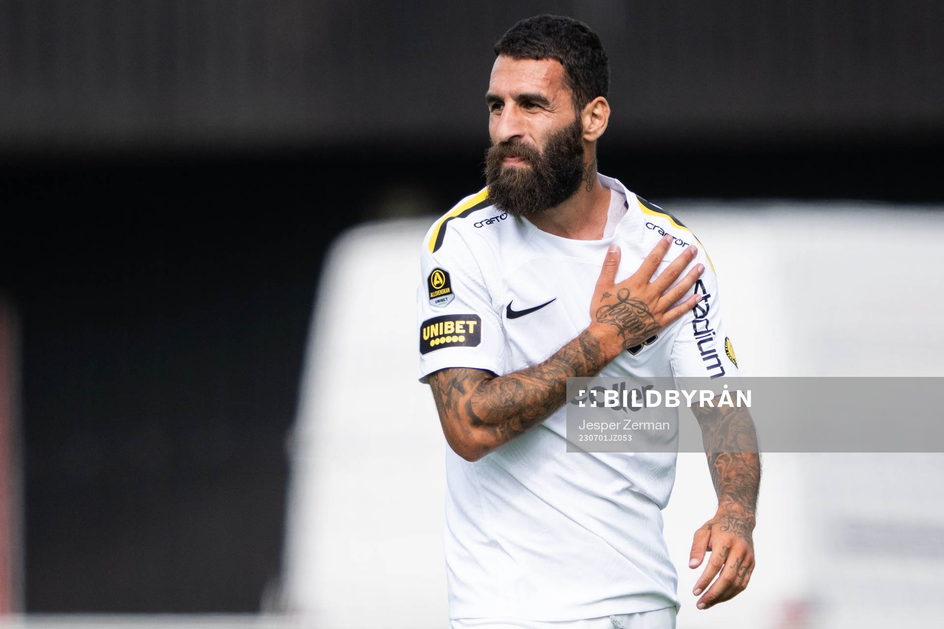 AIKs Jimmy Durmaz har ont