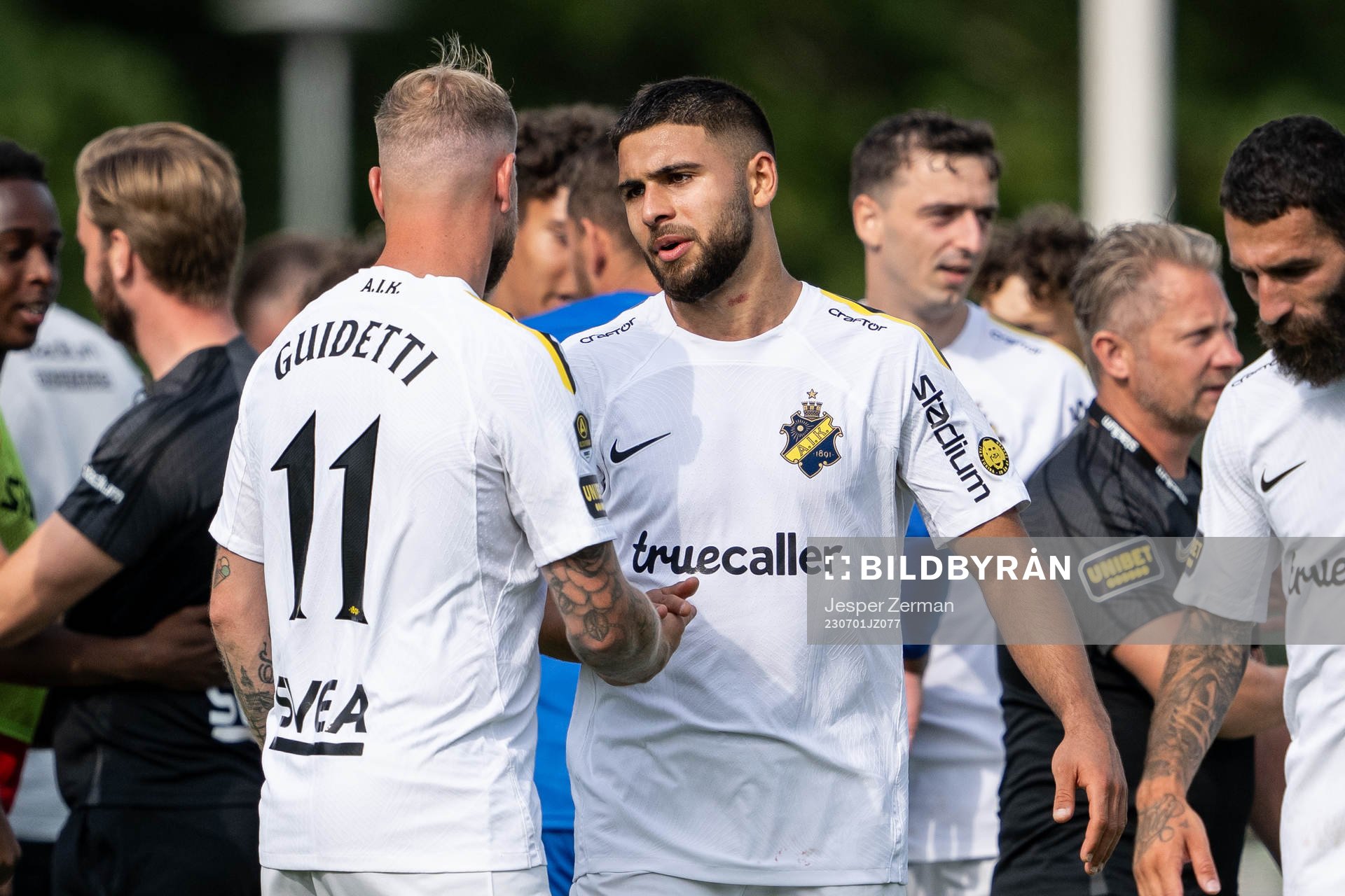 AIKs John Guidetti och Omar Faraj