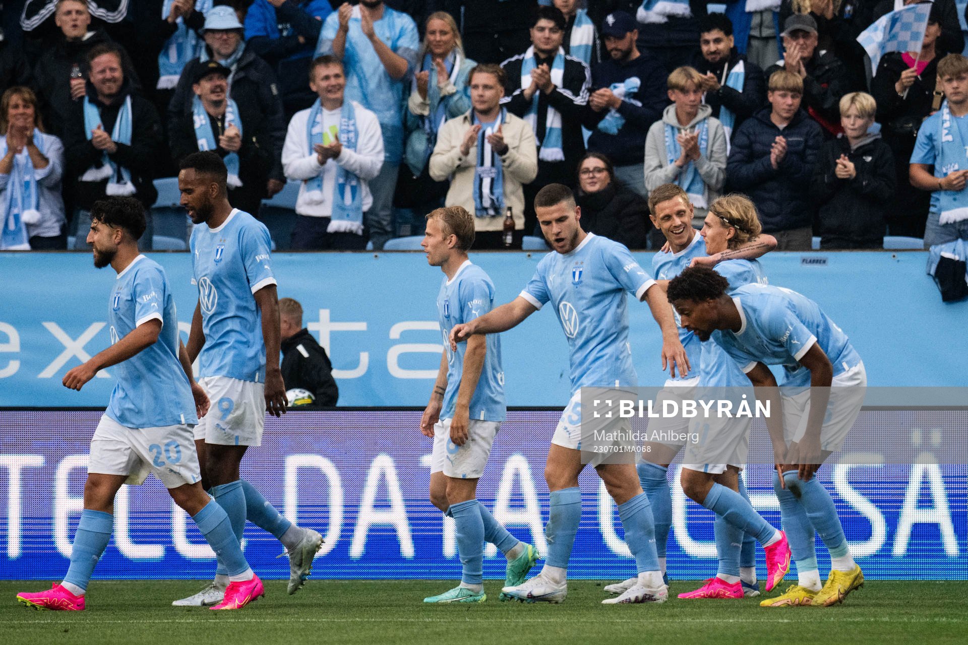 Malmö FFs Sebastian Nanasi jublar med Søren Rieks