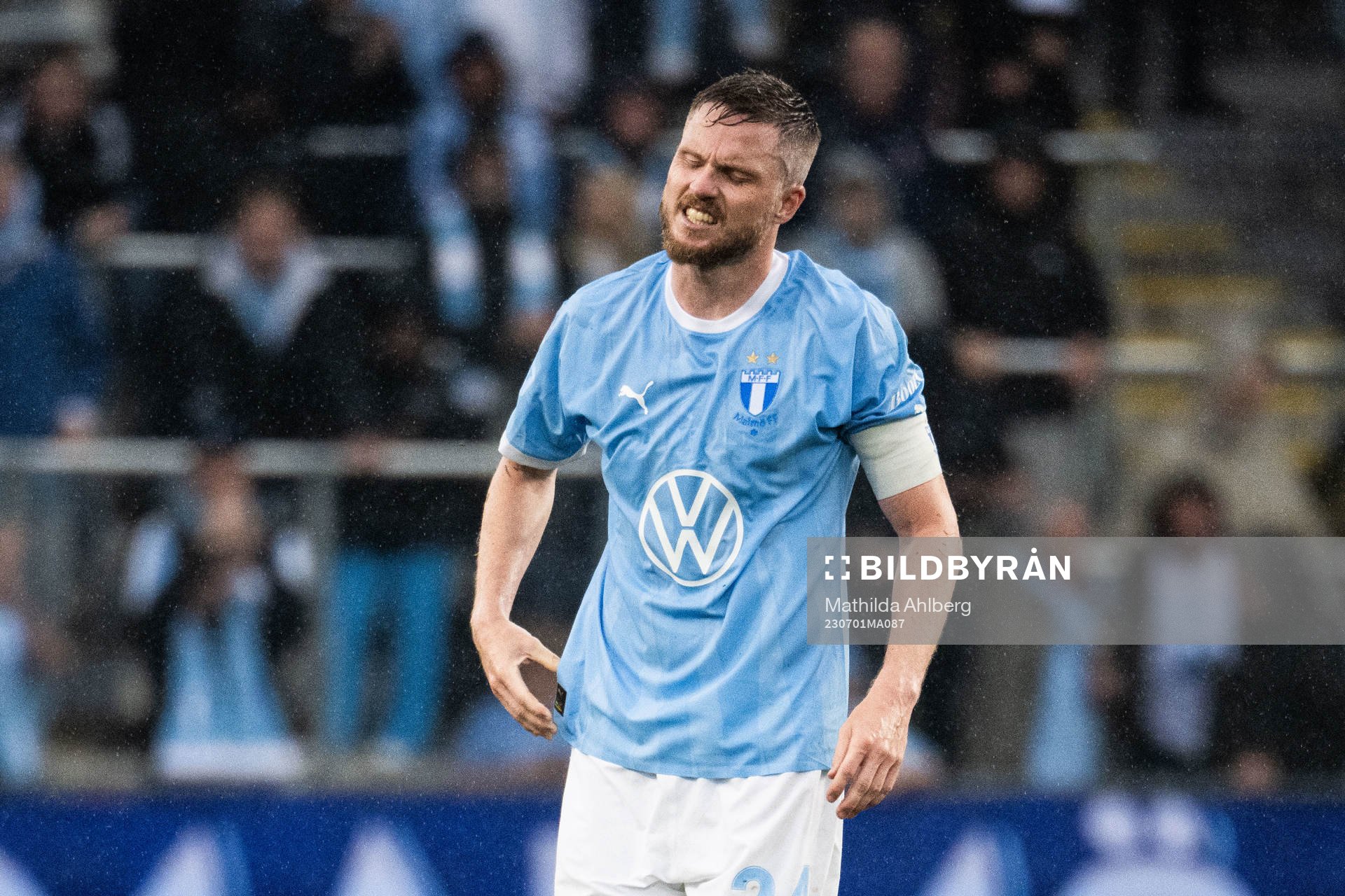 Malmö FFs Lasse Nielsen har ont