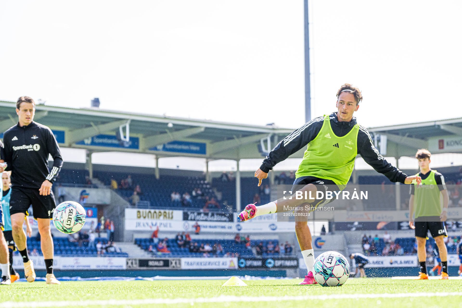 Adrian Pereira of Rosenborg warms up