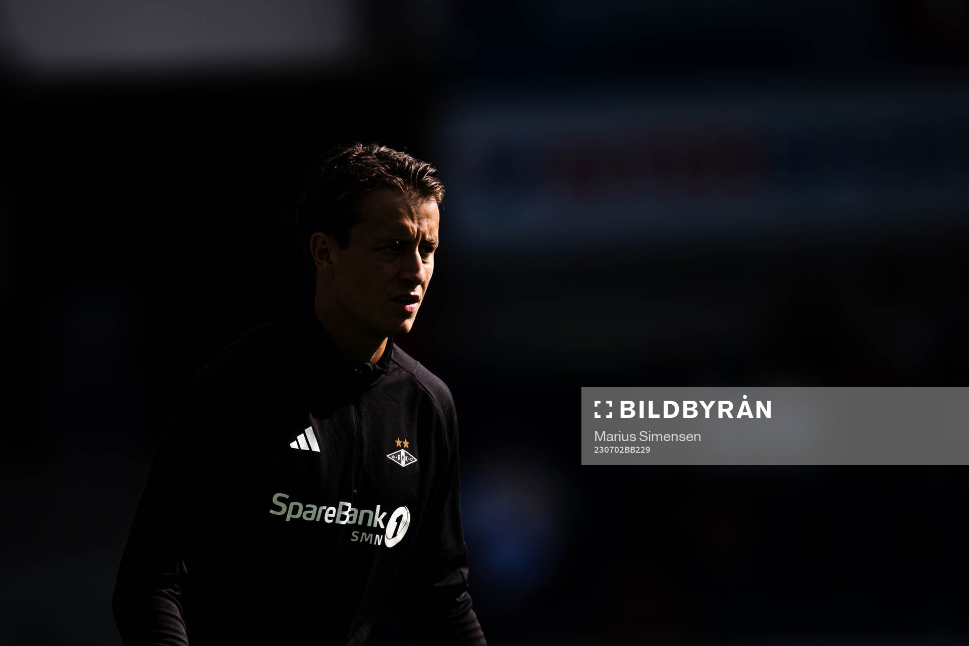 Ole Sæter of Rosenborg warms up