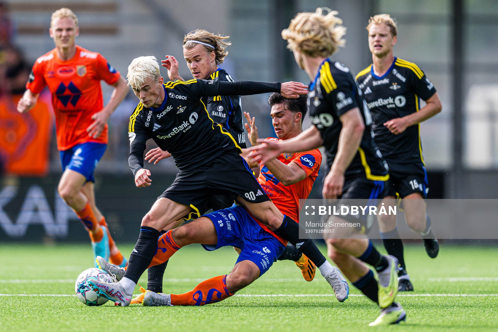 Kristall Mani Ingason of Rosenborg and Bjørn Martin