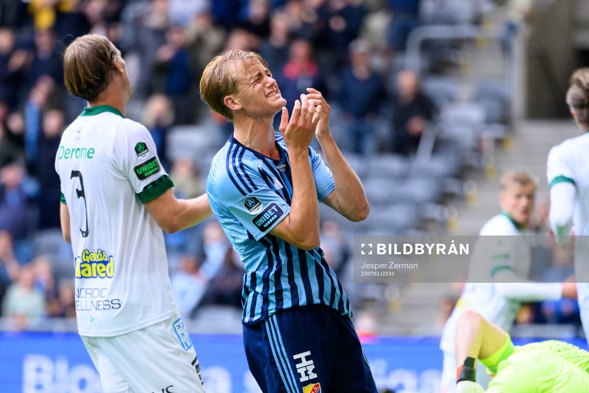 Djurgårdens Oskar Fallenius deppar