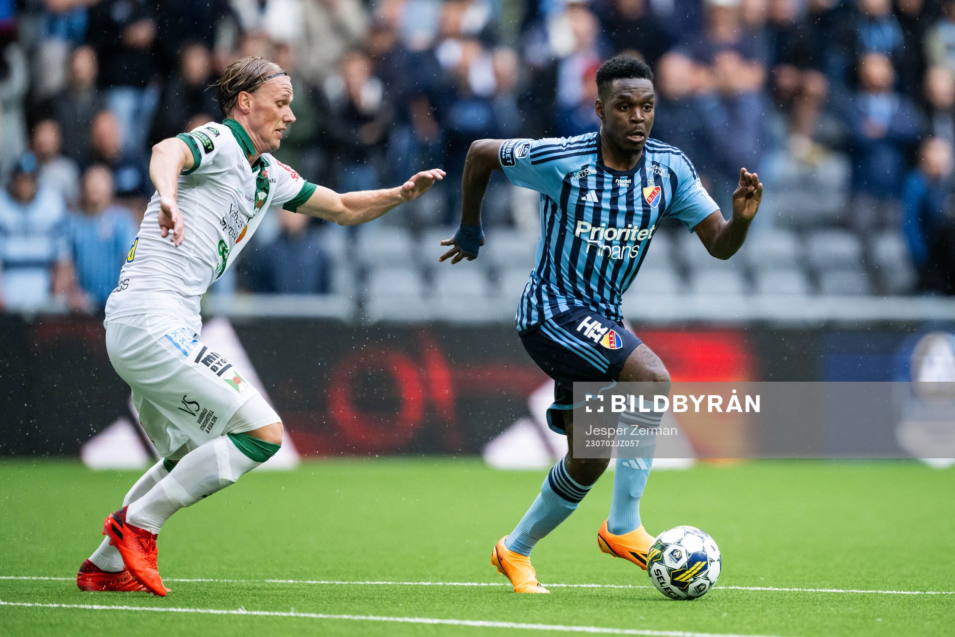 Varbergs Hampus Zackrisson och Djurgårdens Joel Asoro